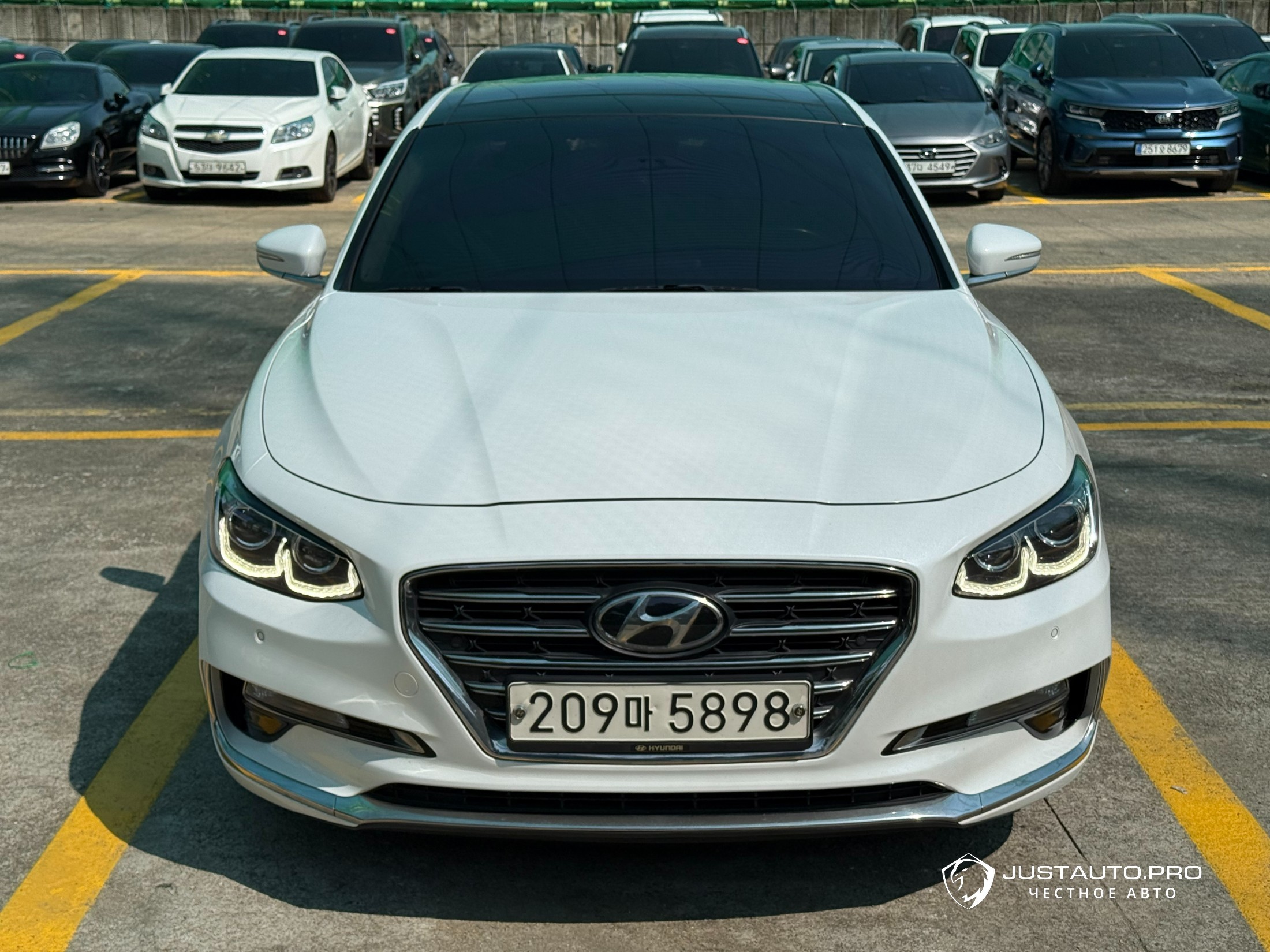 Автомобиль Hyundai Grandeur