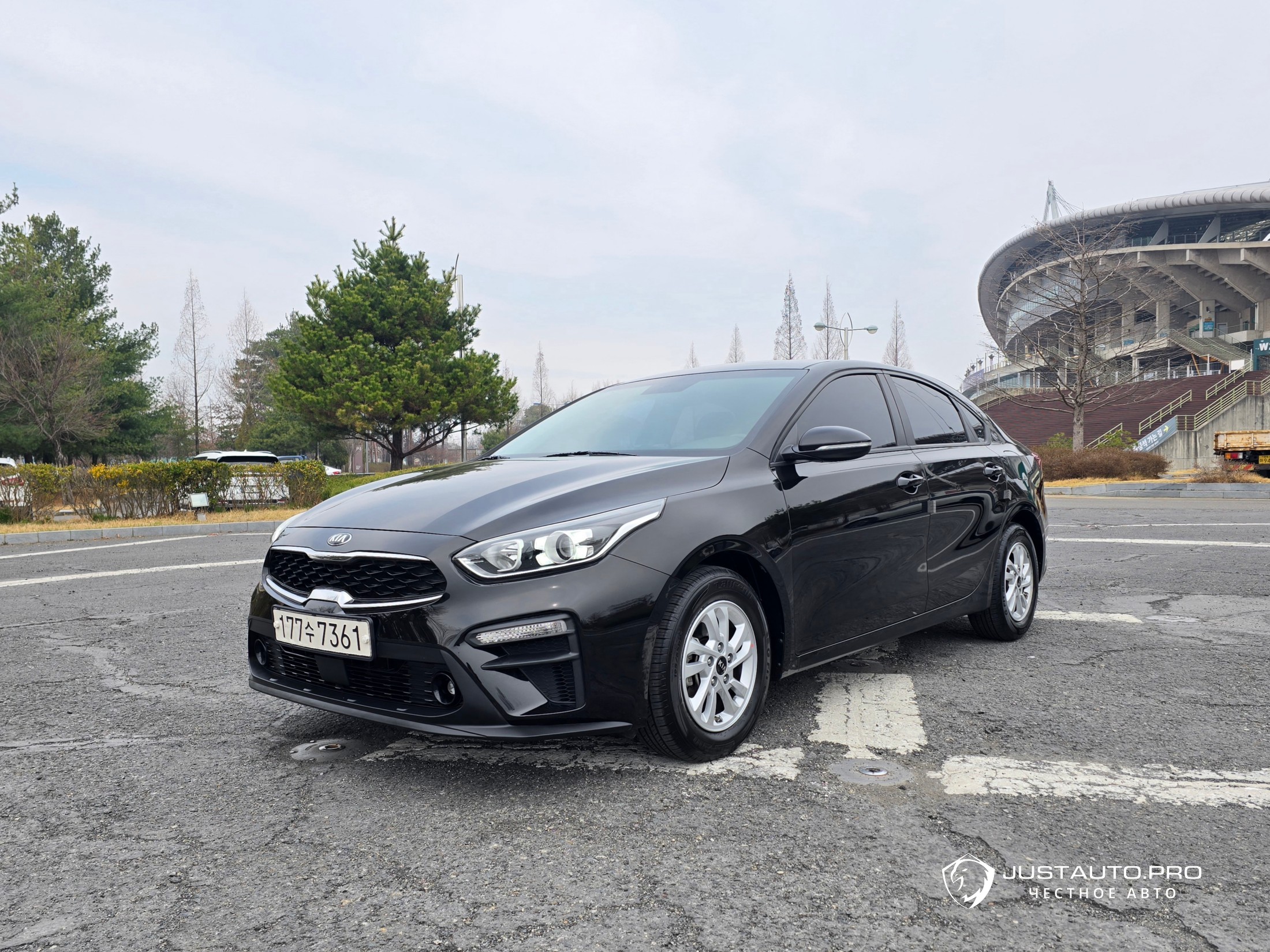 Автомобиль Kia K3