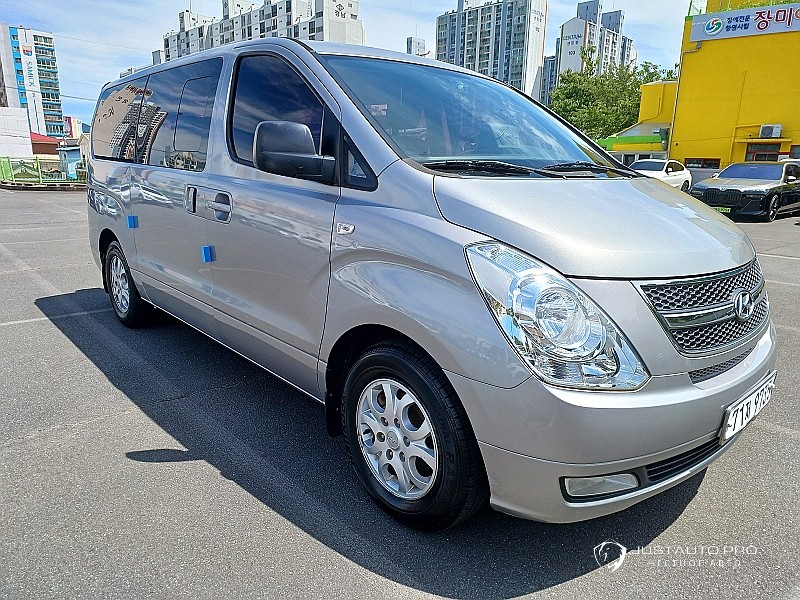 Автомобиль Hyundai Starex