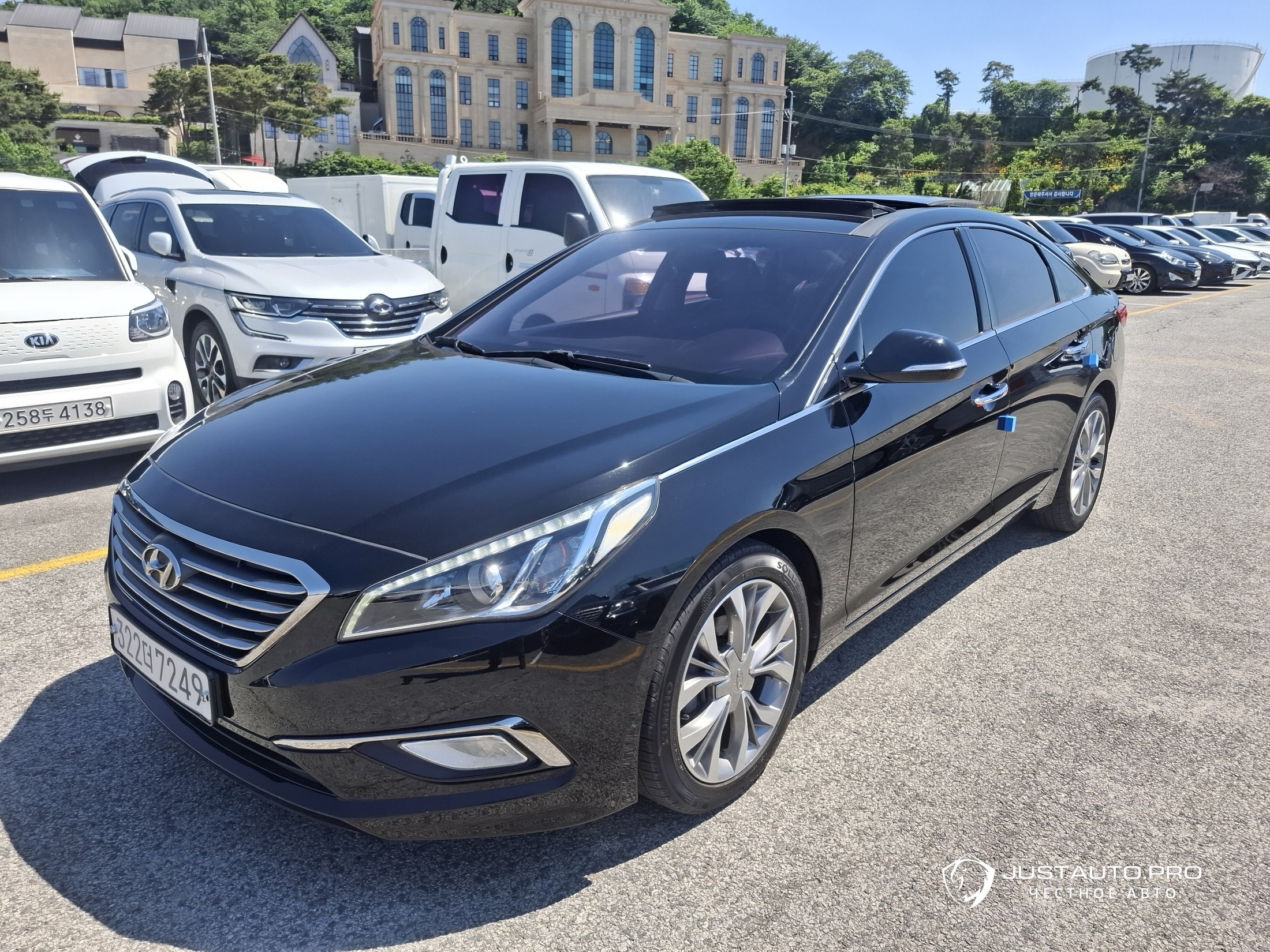 Автомобиль Hyundai Sonata