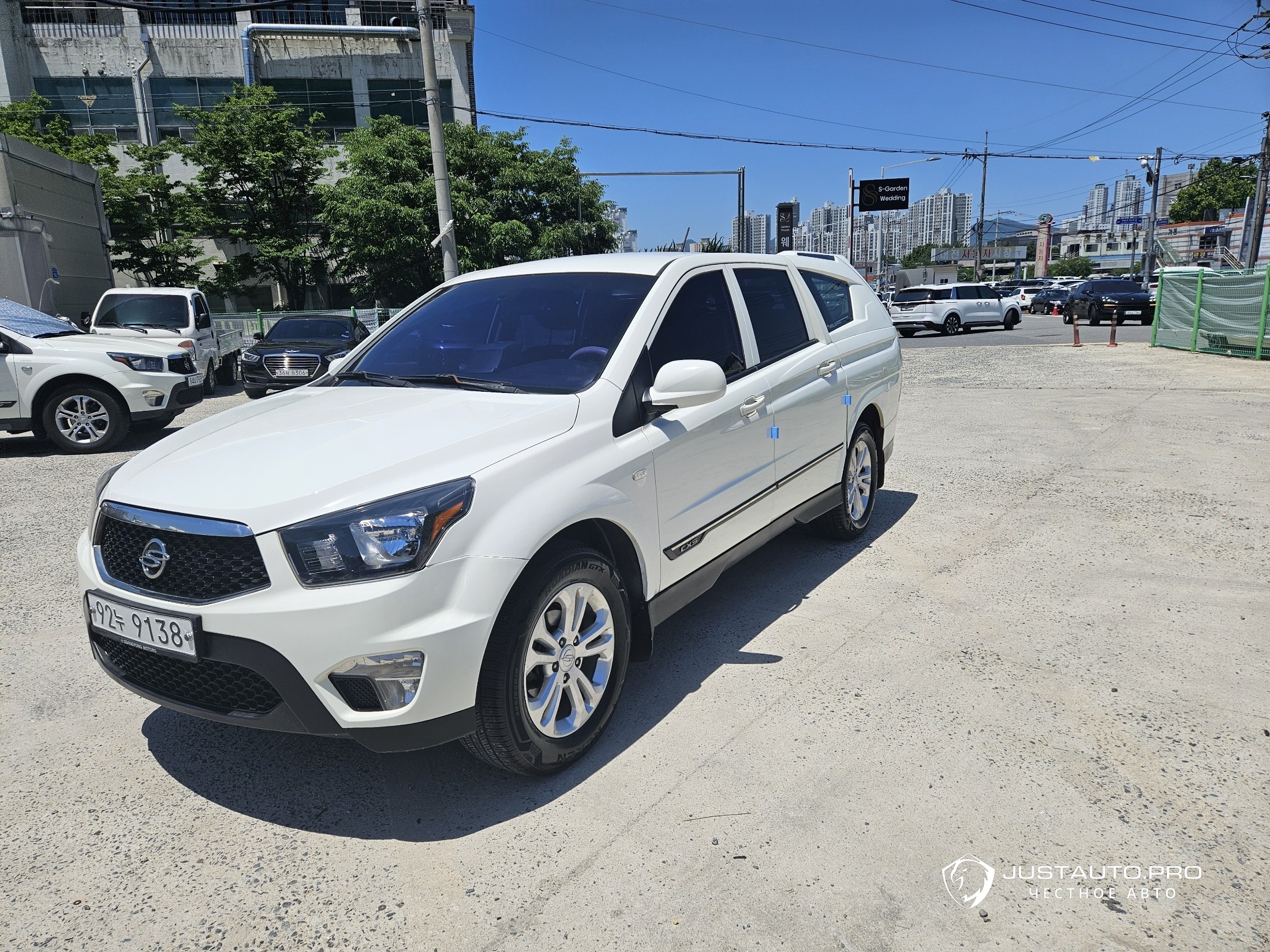 Автомобиль KG_Mobility_Ssangyong KORANDO