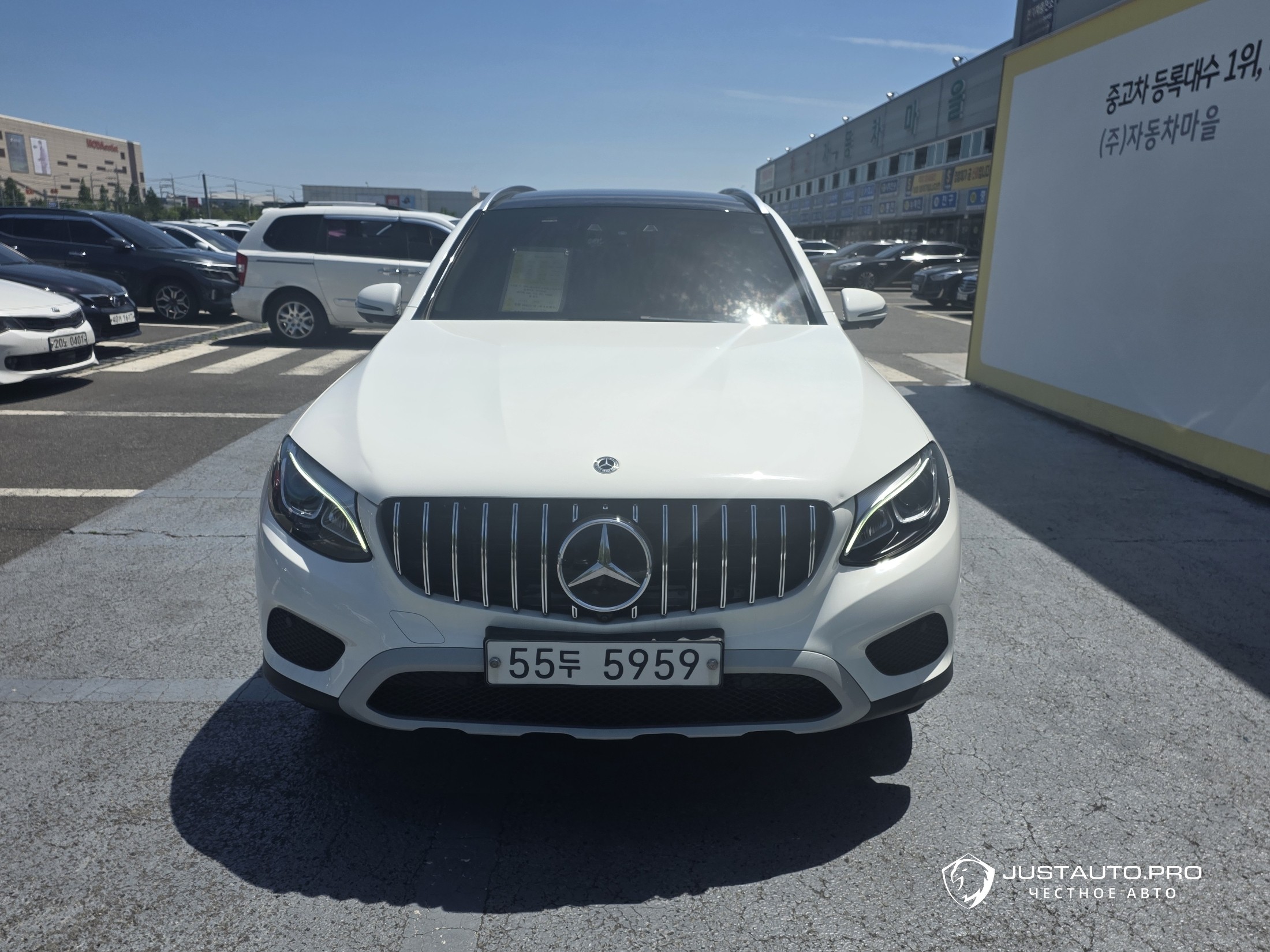 Автомобиль Mercedes-Benz GLC-Class