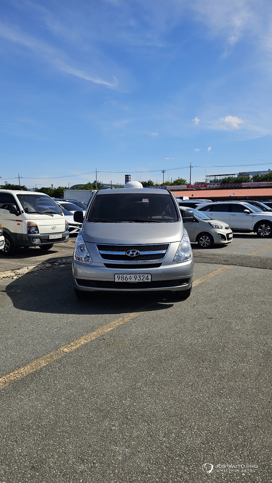 Автомобиль Hyundai Starex