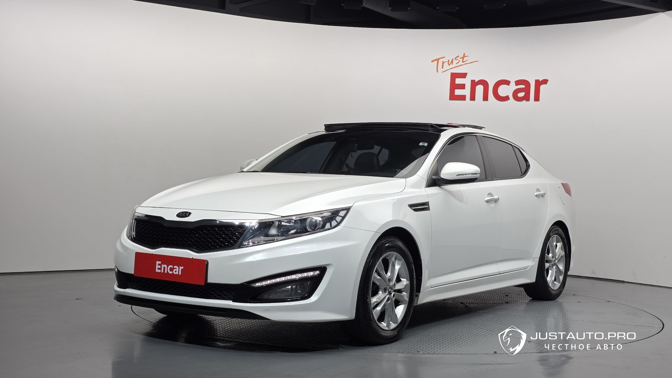 Автомобиль Kia K5