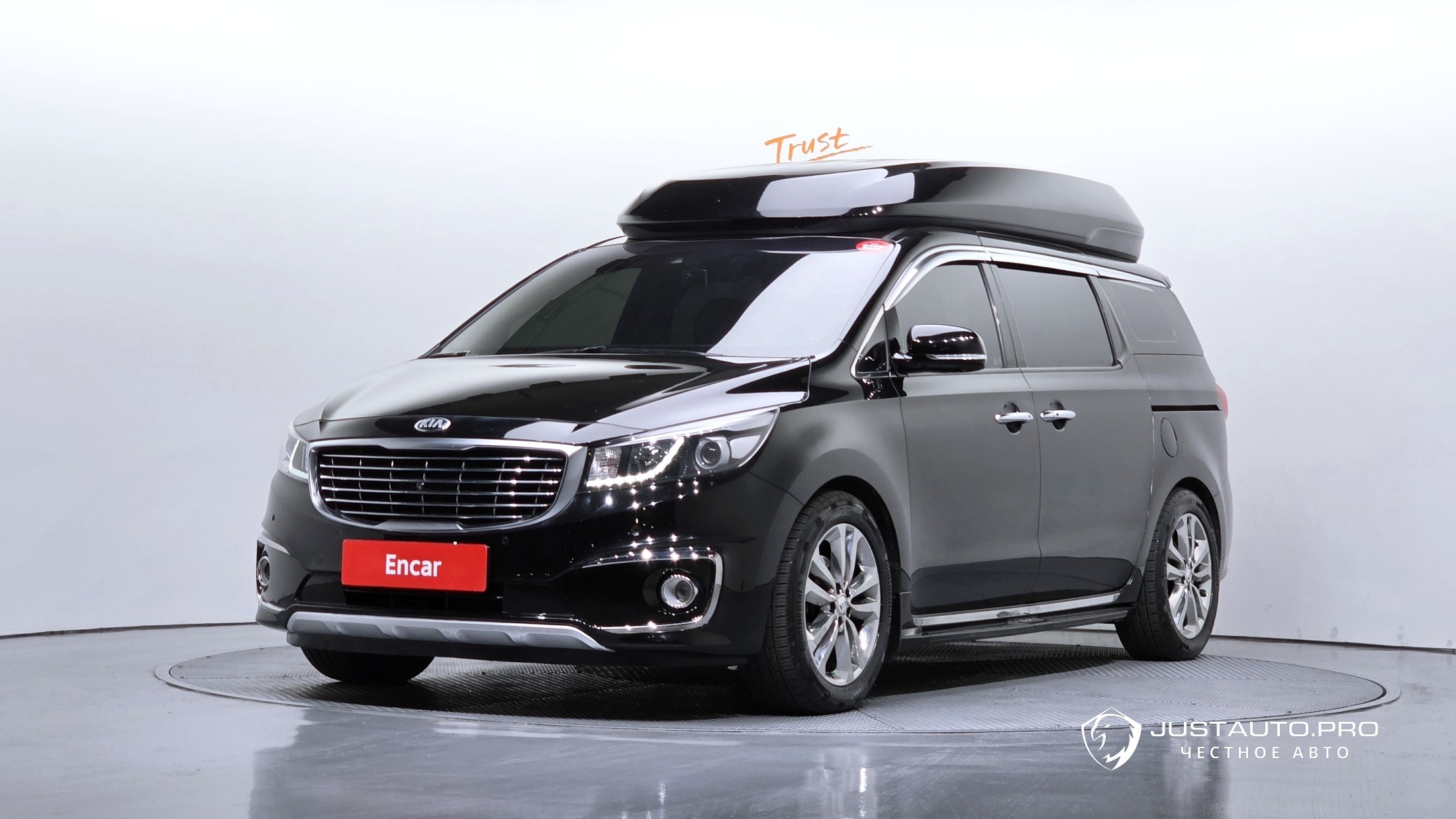 Автомобиль Kia Canival