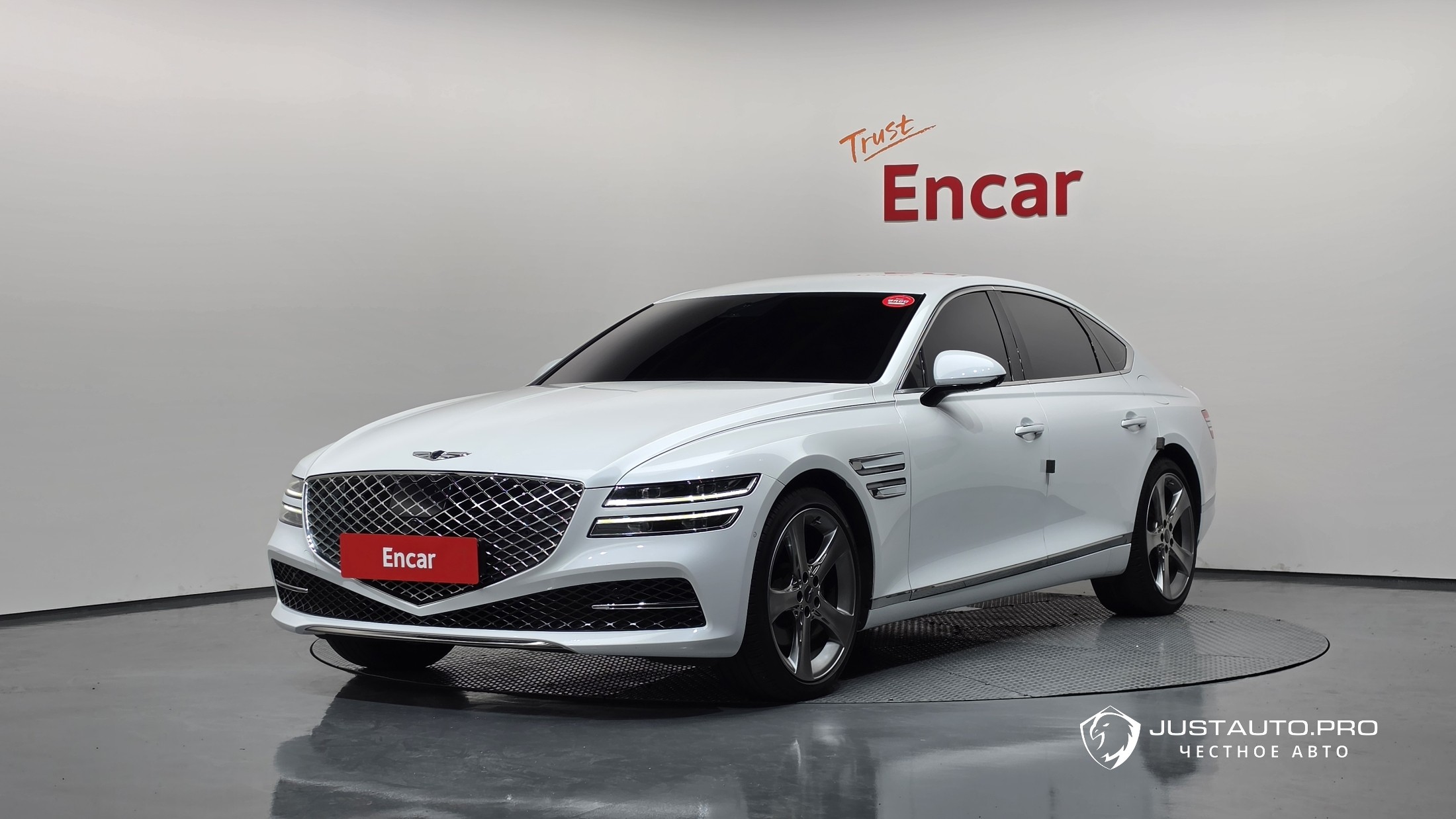 Автомобиль Genesis G80