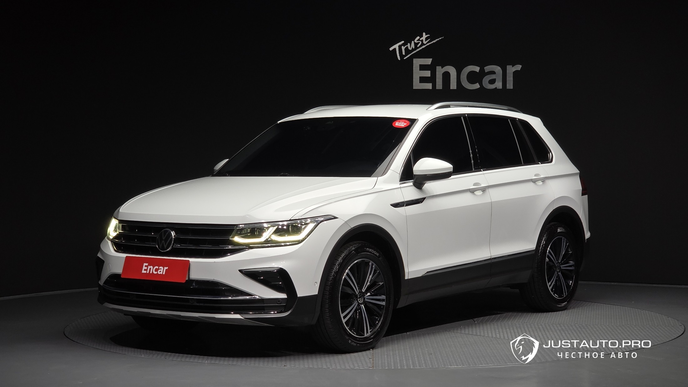 Автомобиль Volkswagen Tiguan