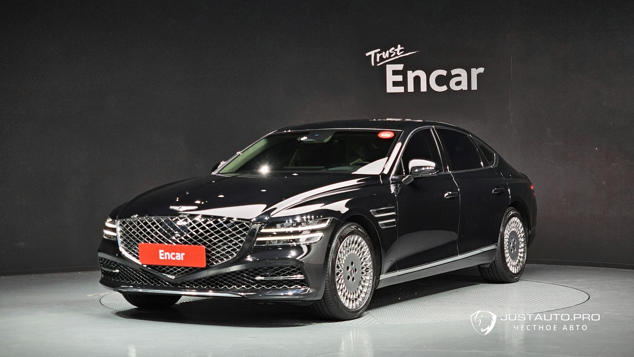 Автомобиль Genesis G80