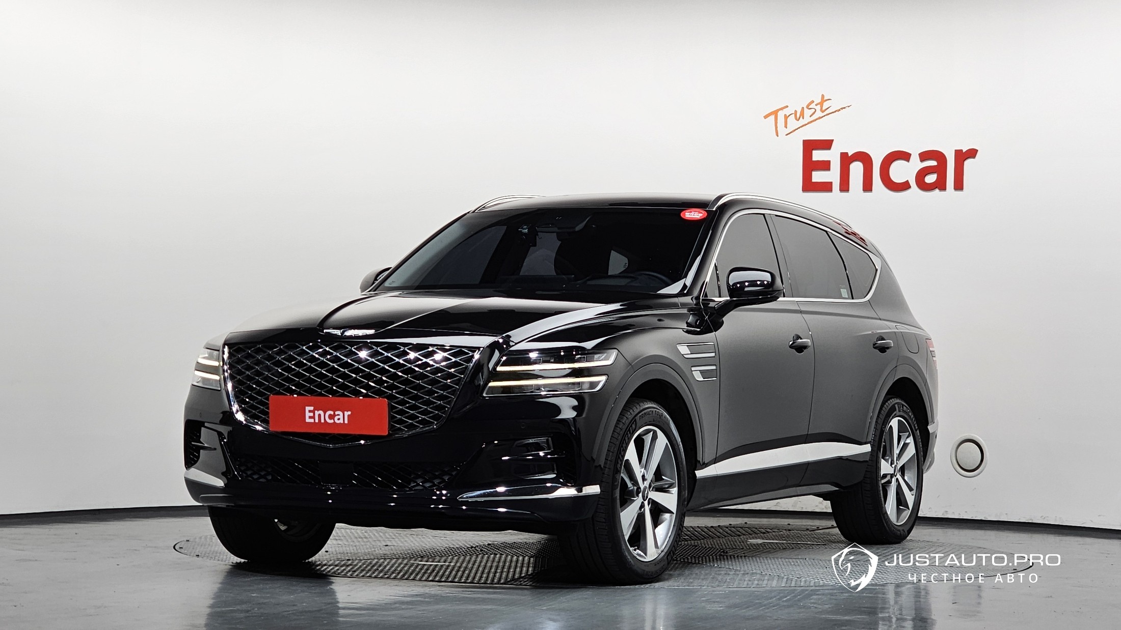 Автомобиль Genesis GV80