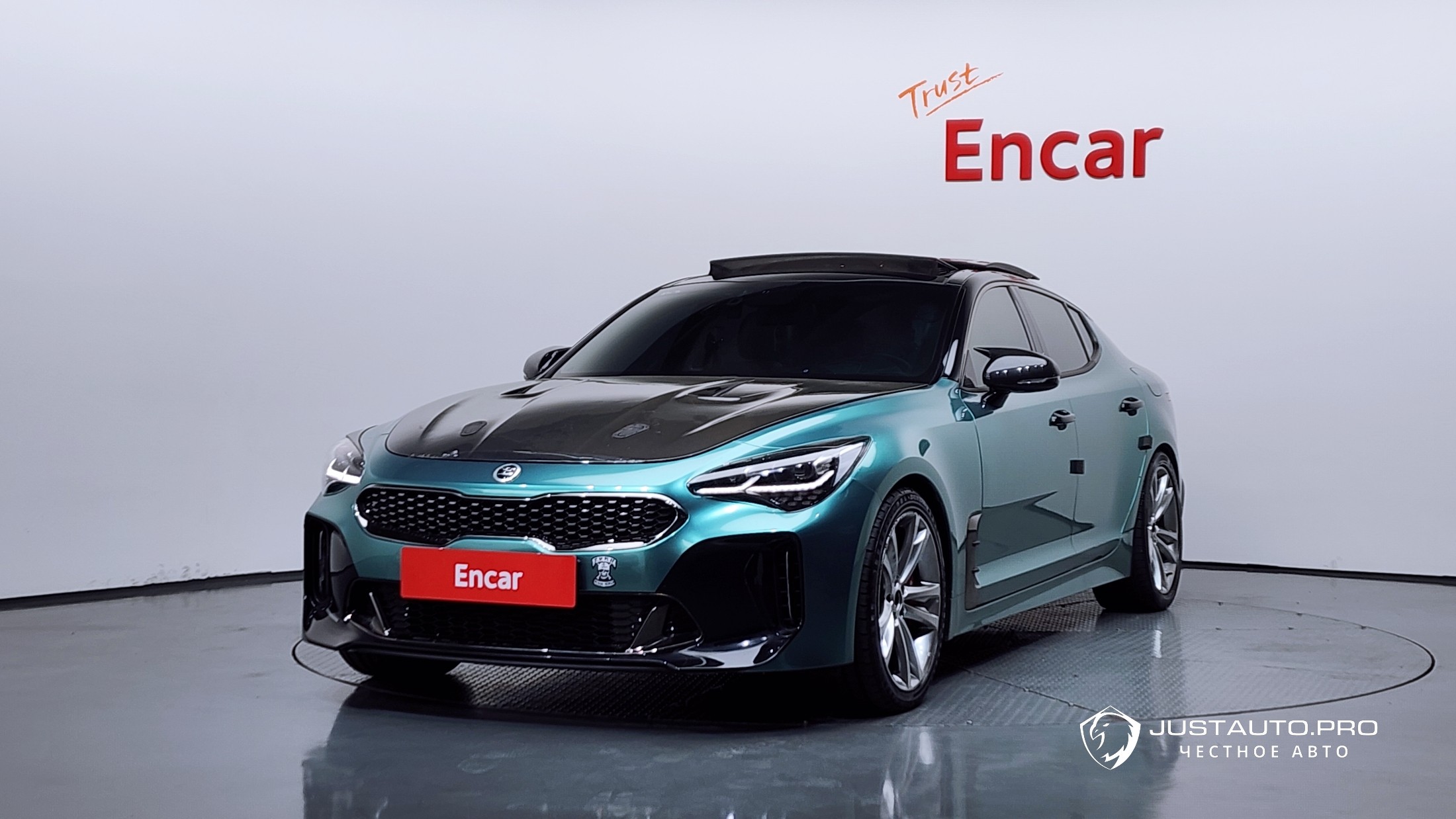 Автомобиль Kia Stinger