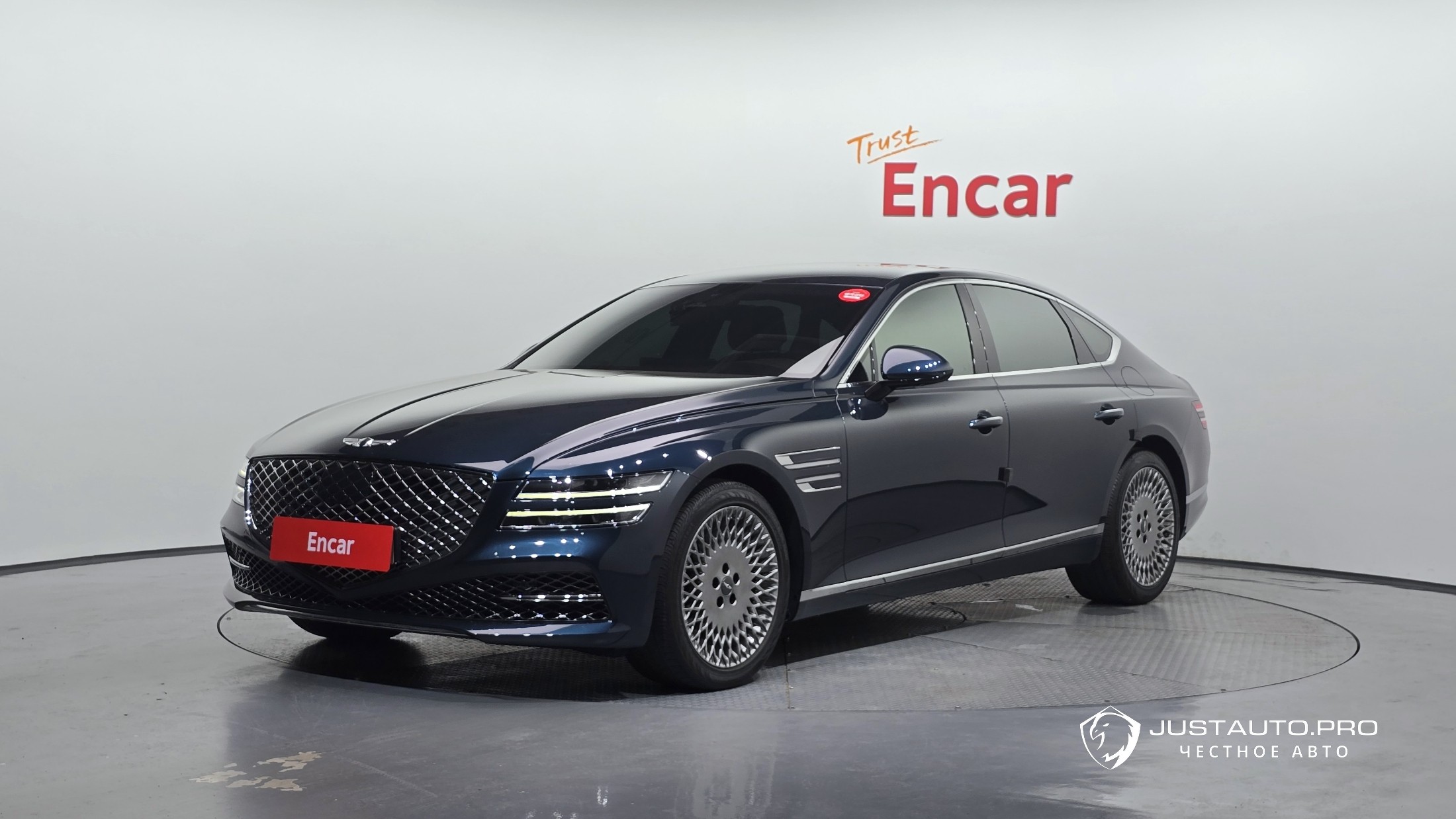 Автомобиль Genesis G80
