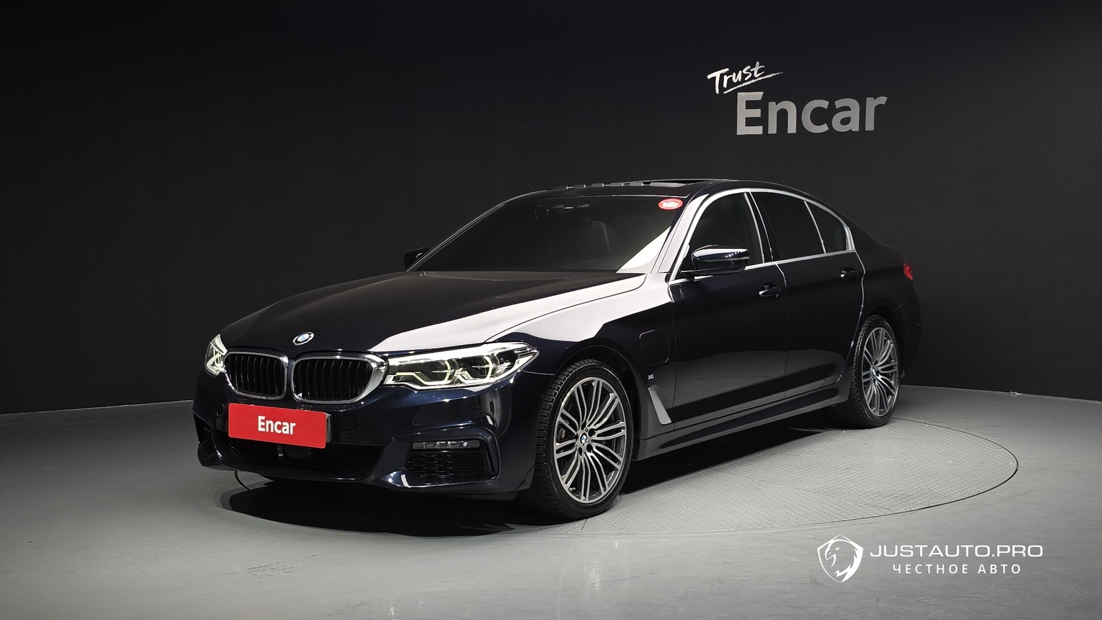 Автомобиль BMW 5-Series