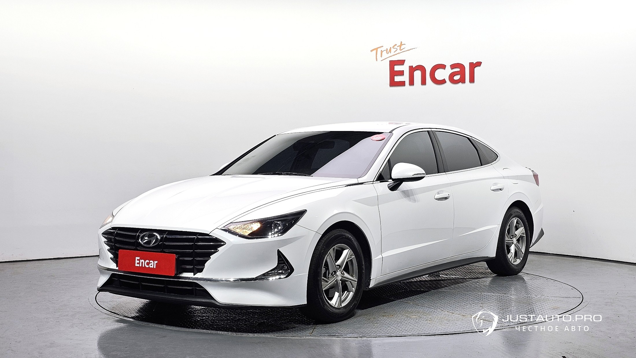 Автомобиль Hyundai Sonata