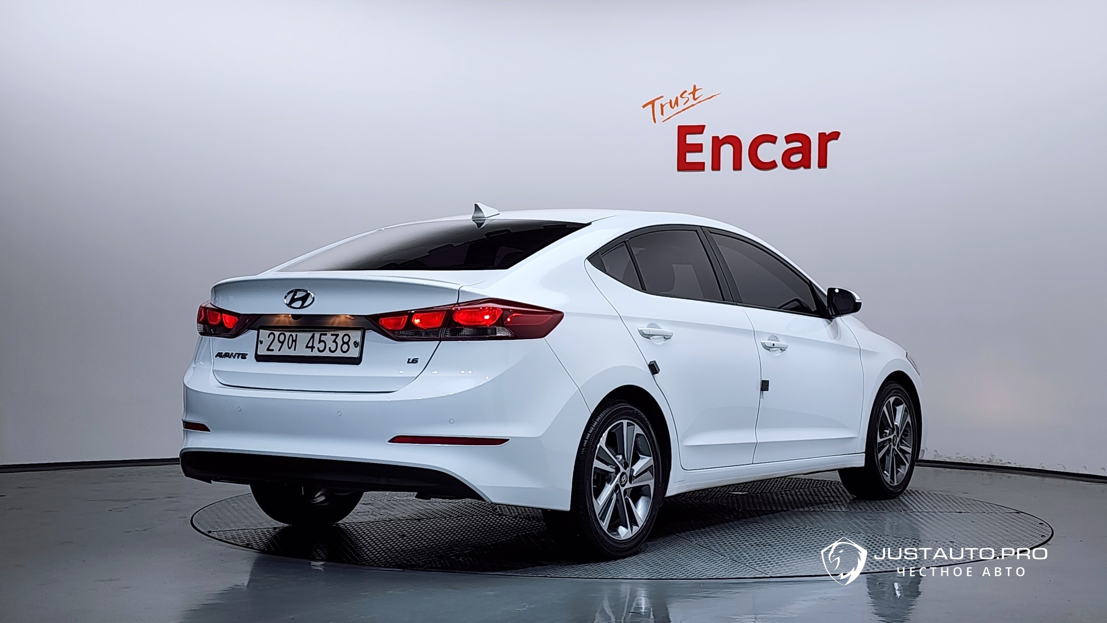 Автомобиль Hyundai AVANTE