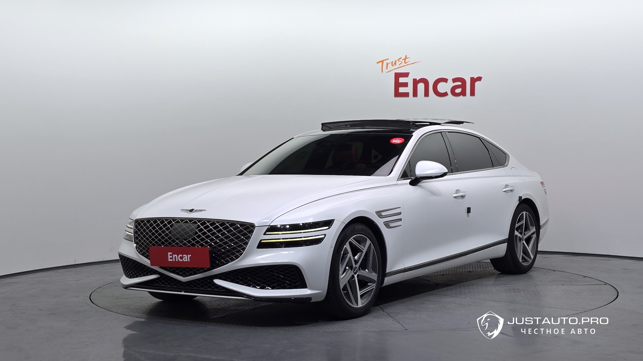 Автомобиль Genesis G80
