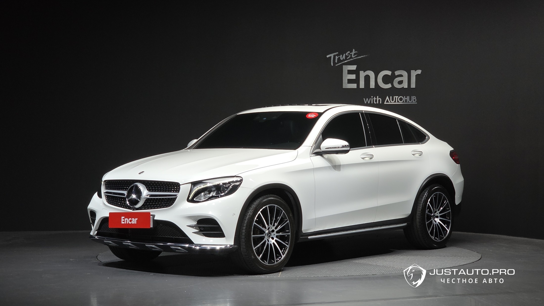 Автомобиль Mercedes-Benz GLC-Class