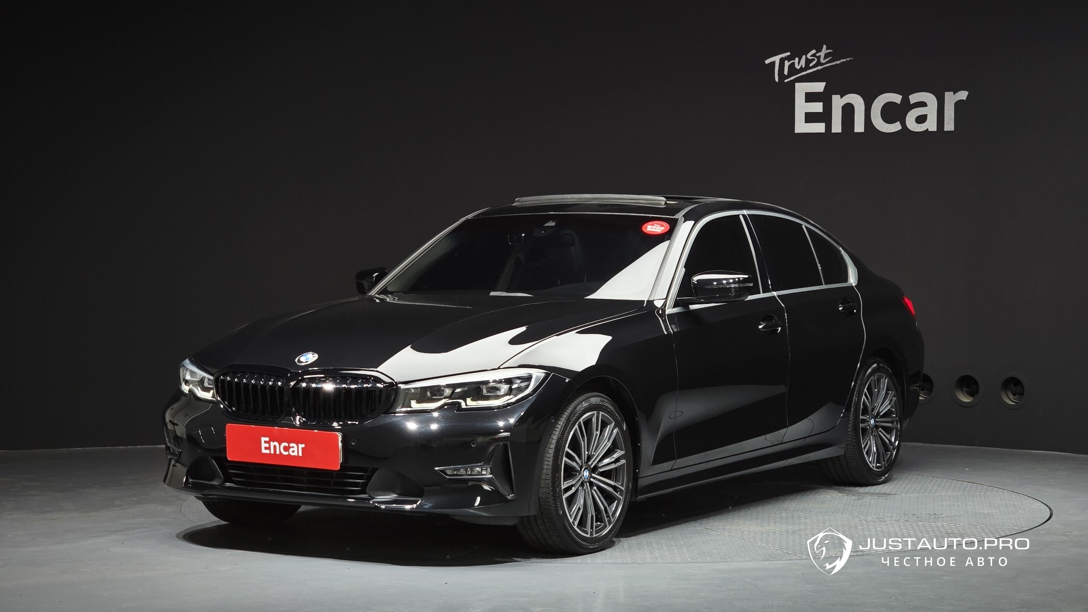 Автомобиль BMW 3-Series