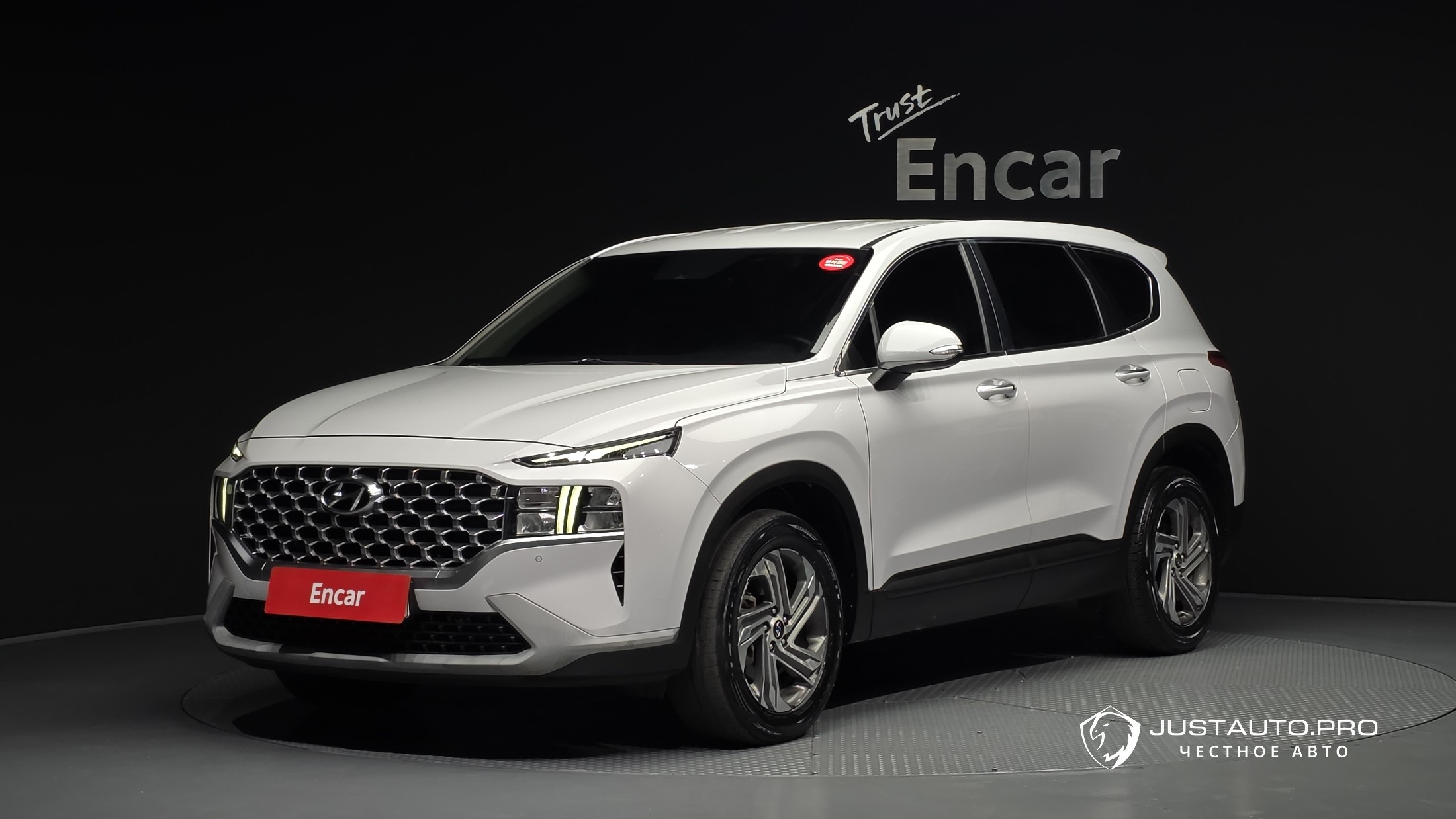 Автомобиль Hyundai Santafe