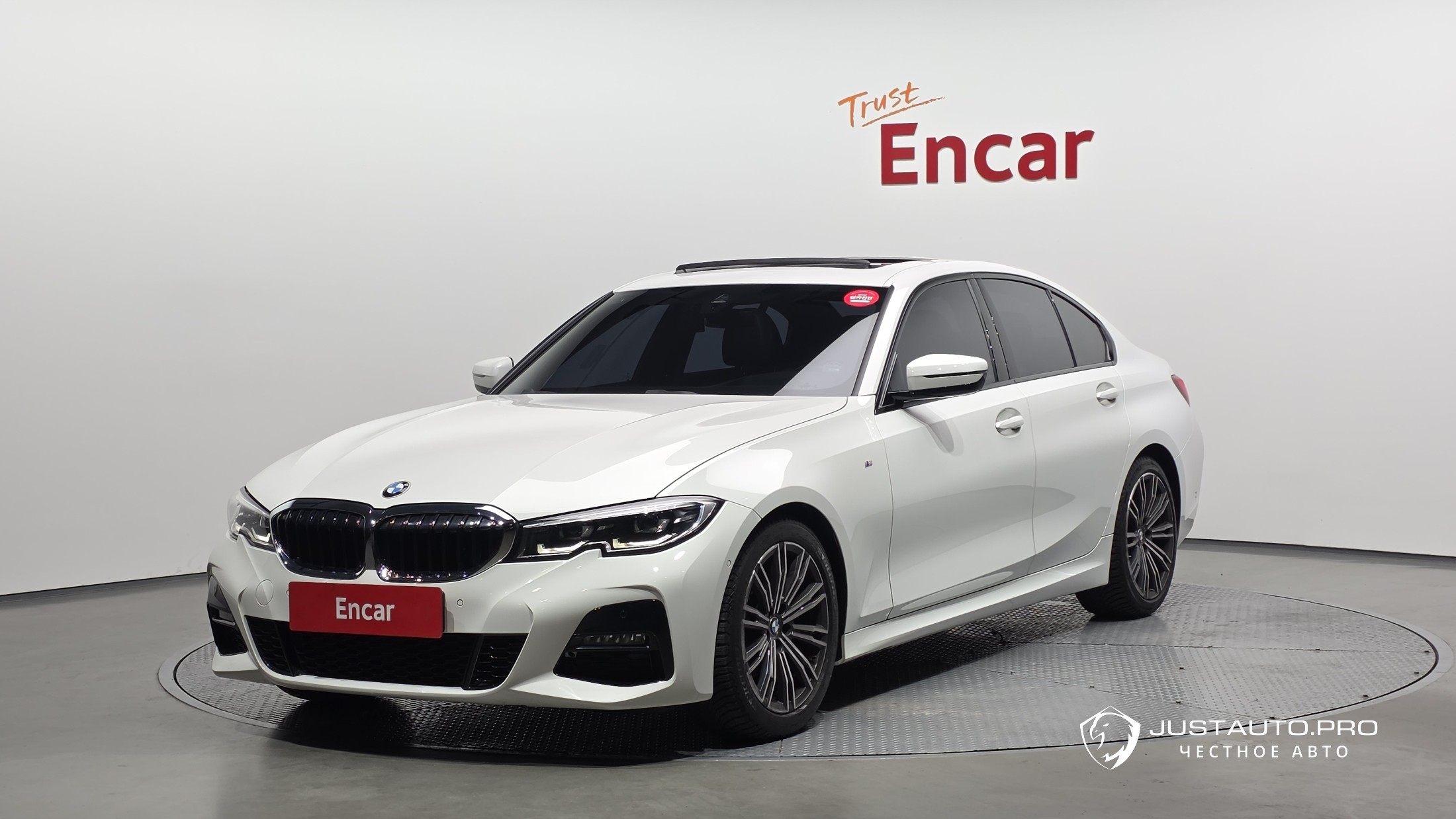Автомобиль BMW 3-Series
