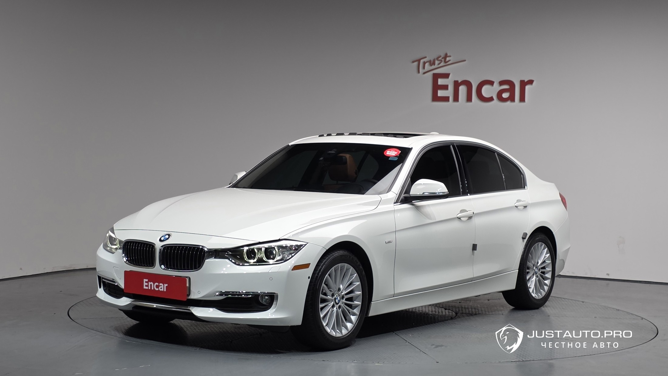 Автомобиль BMW 3-Series