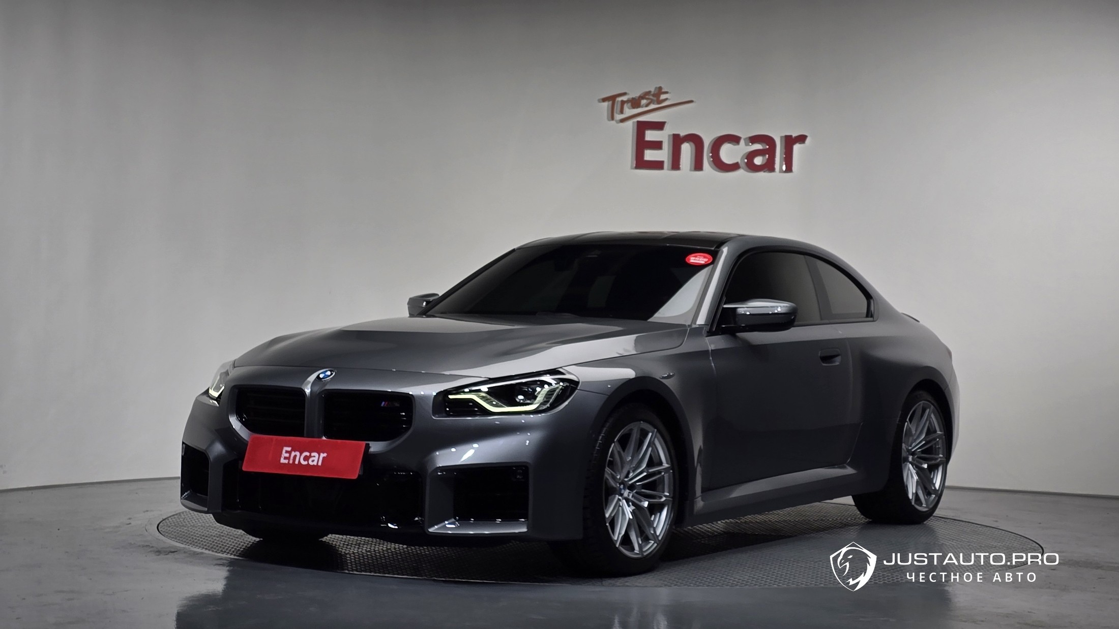 Автомобиль BMW M2
