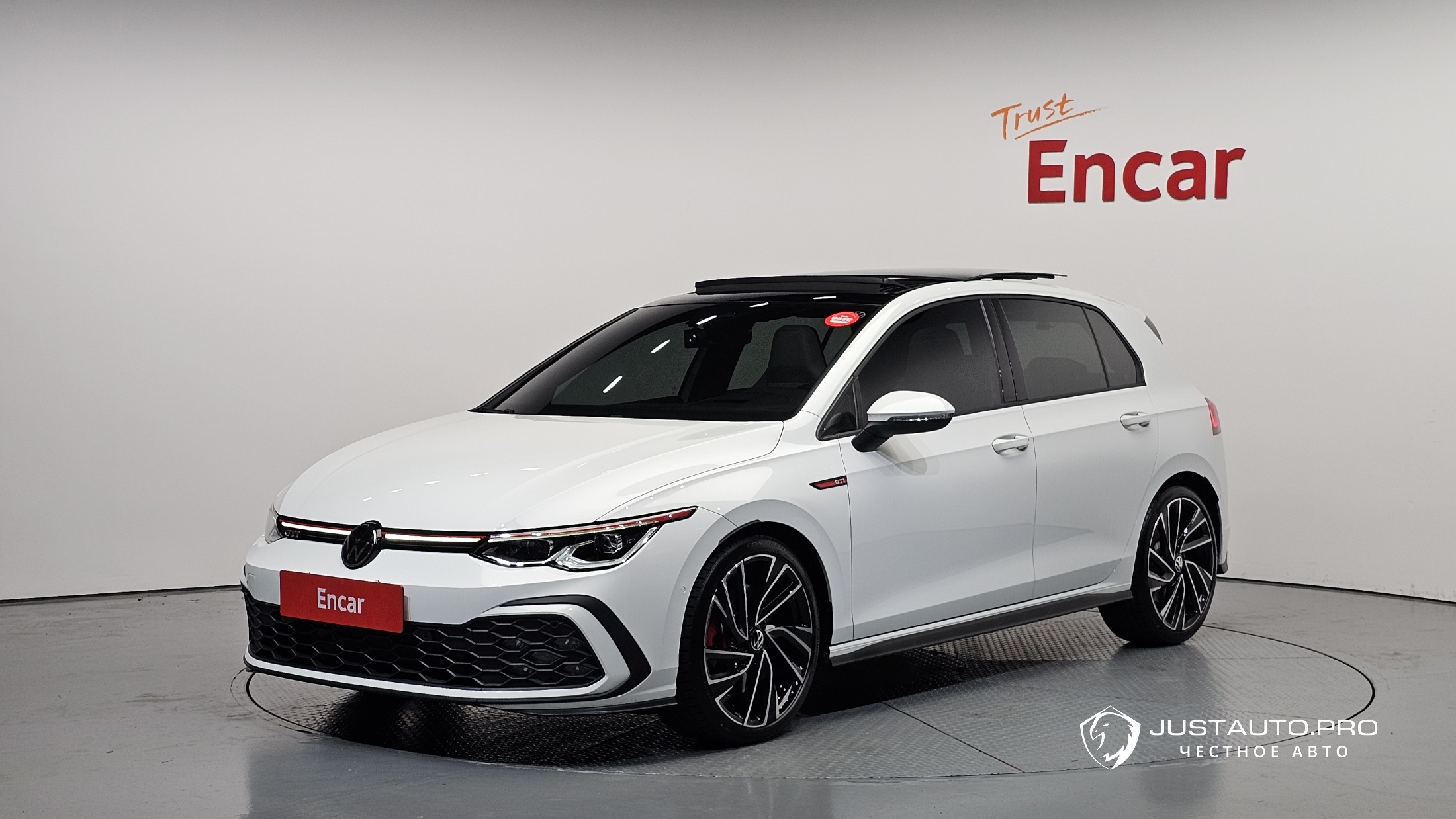 Автомобиль Volkswagen Golf