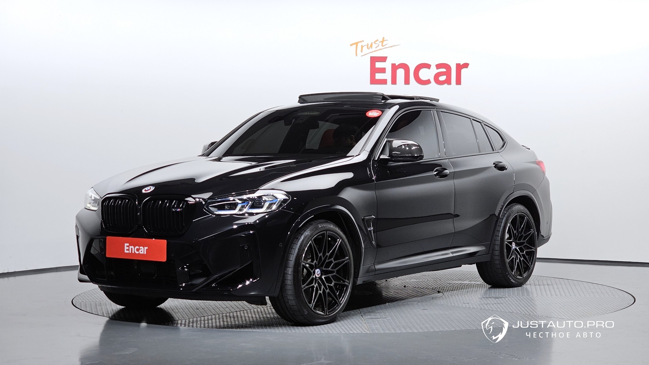 Автомобиль BMW X4M
