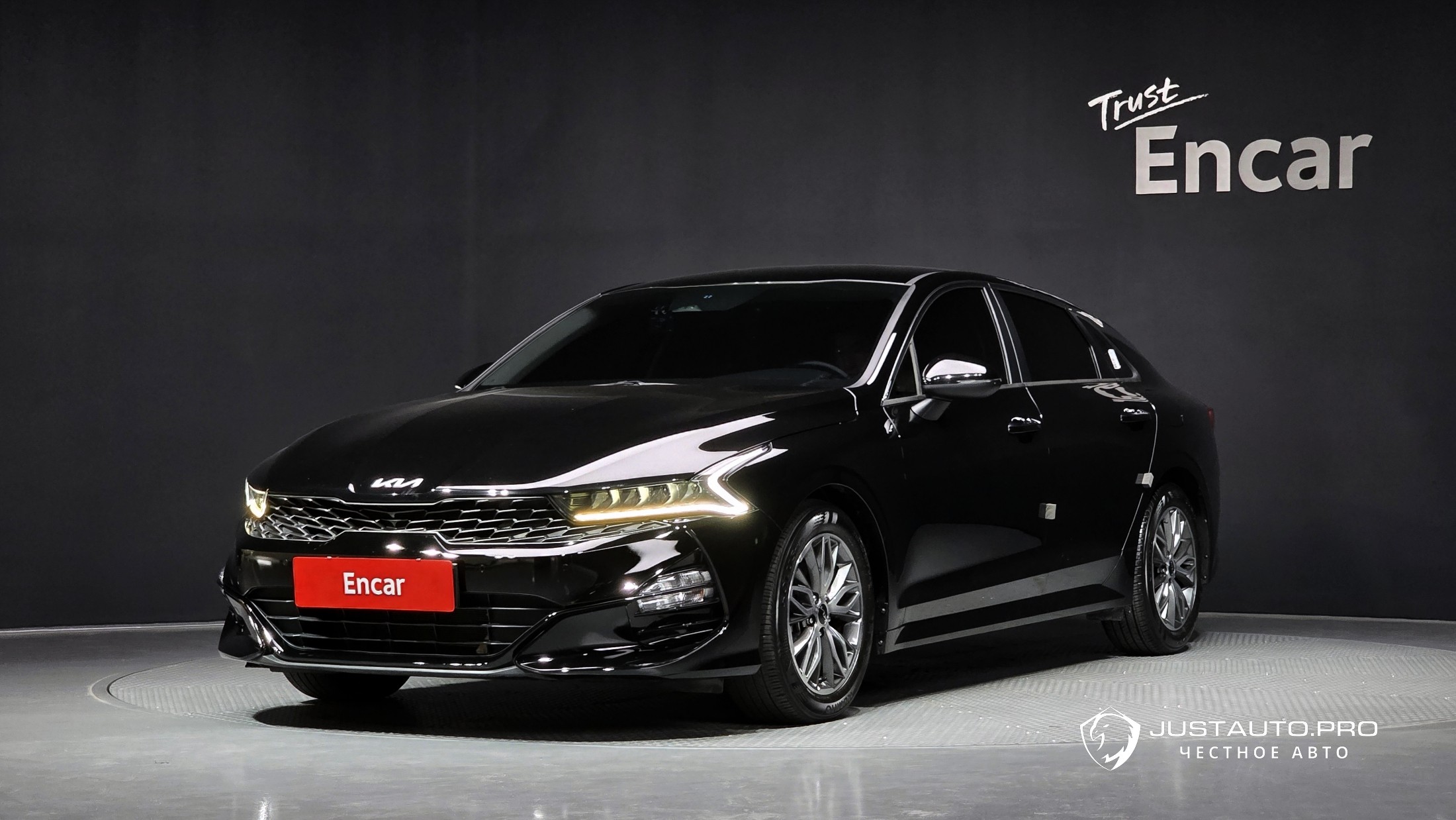 Автомобиль Kia K5