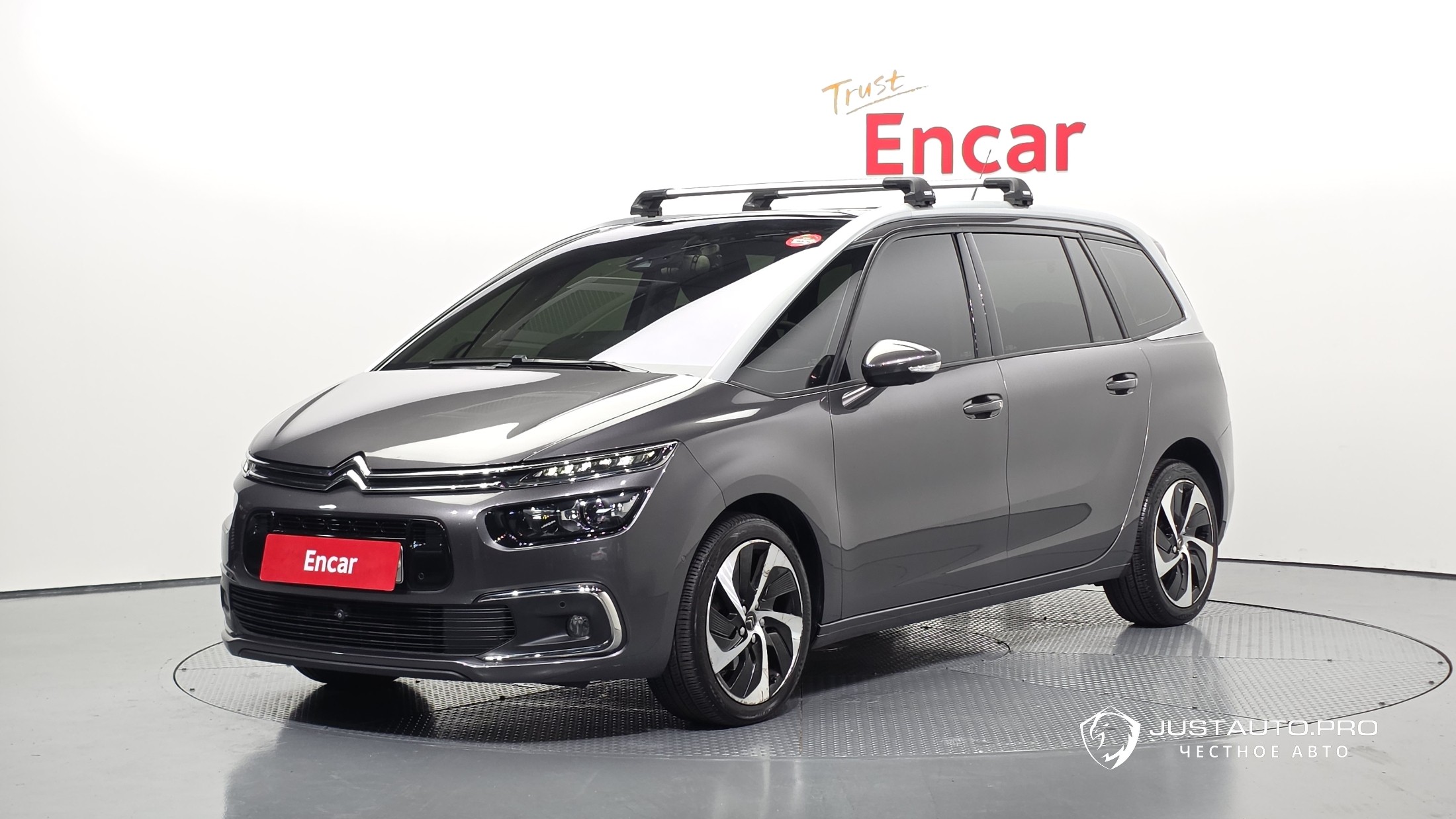 Автомобиль Citroen-DS C4 Picasso