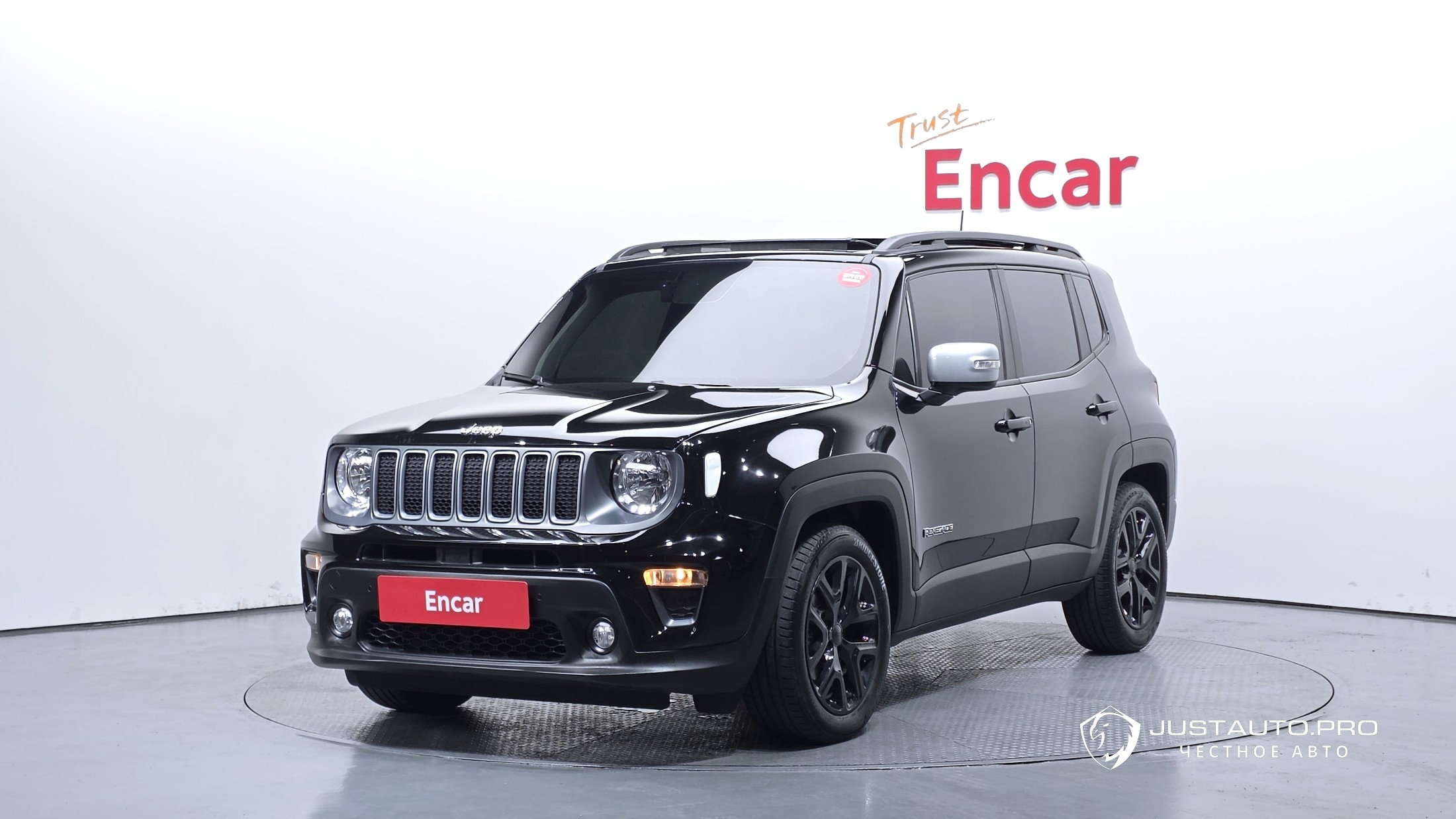 Автомобиль Jeep Renegade