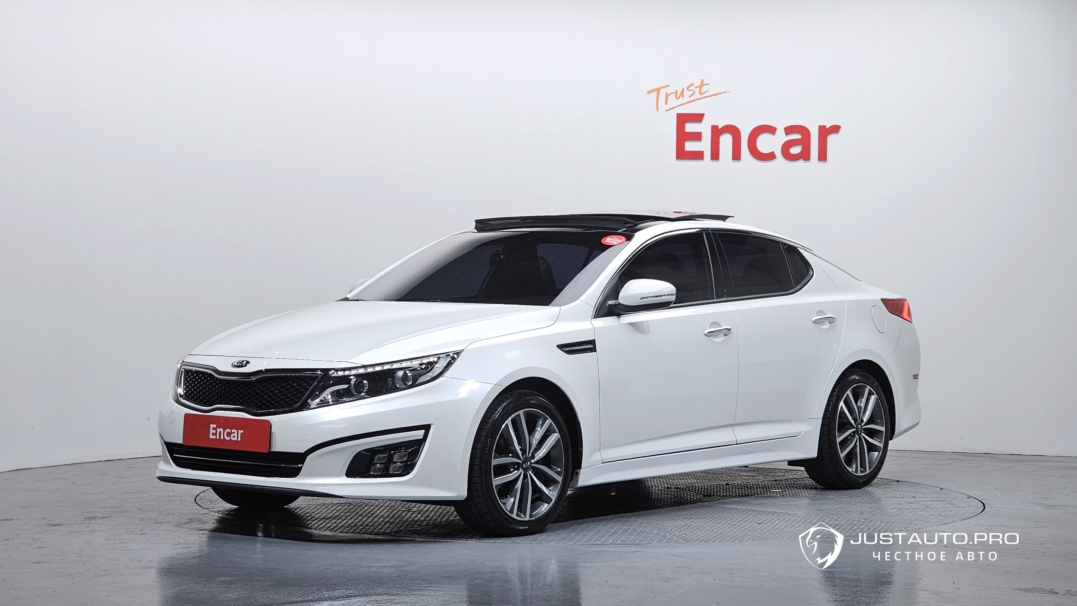 Автомобиль Kia K5