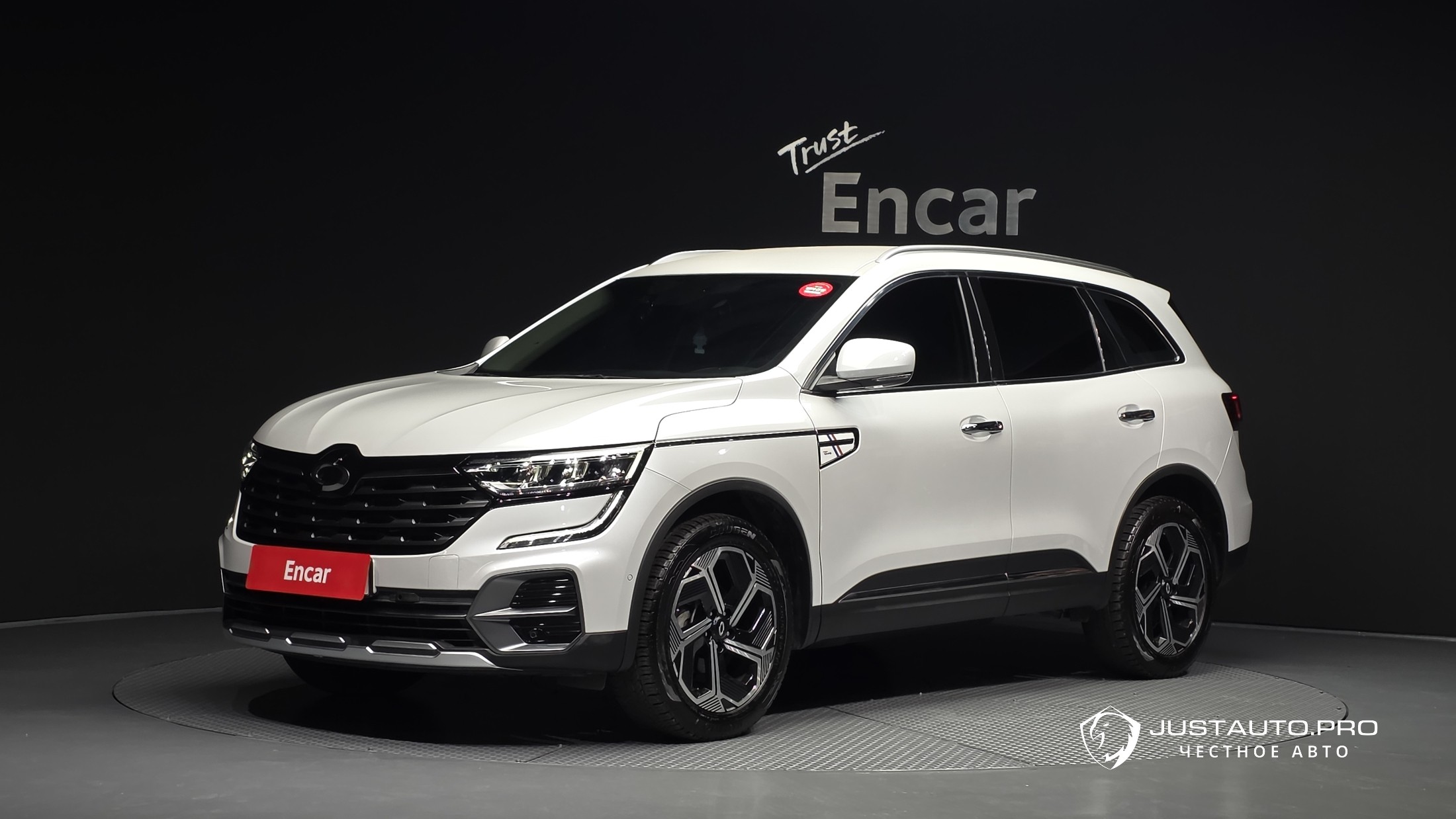 Автомобиль Renault-KoreaSamsung QM6