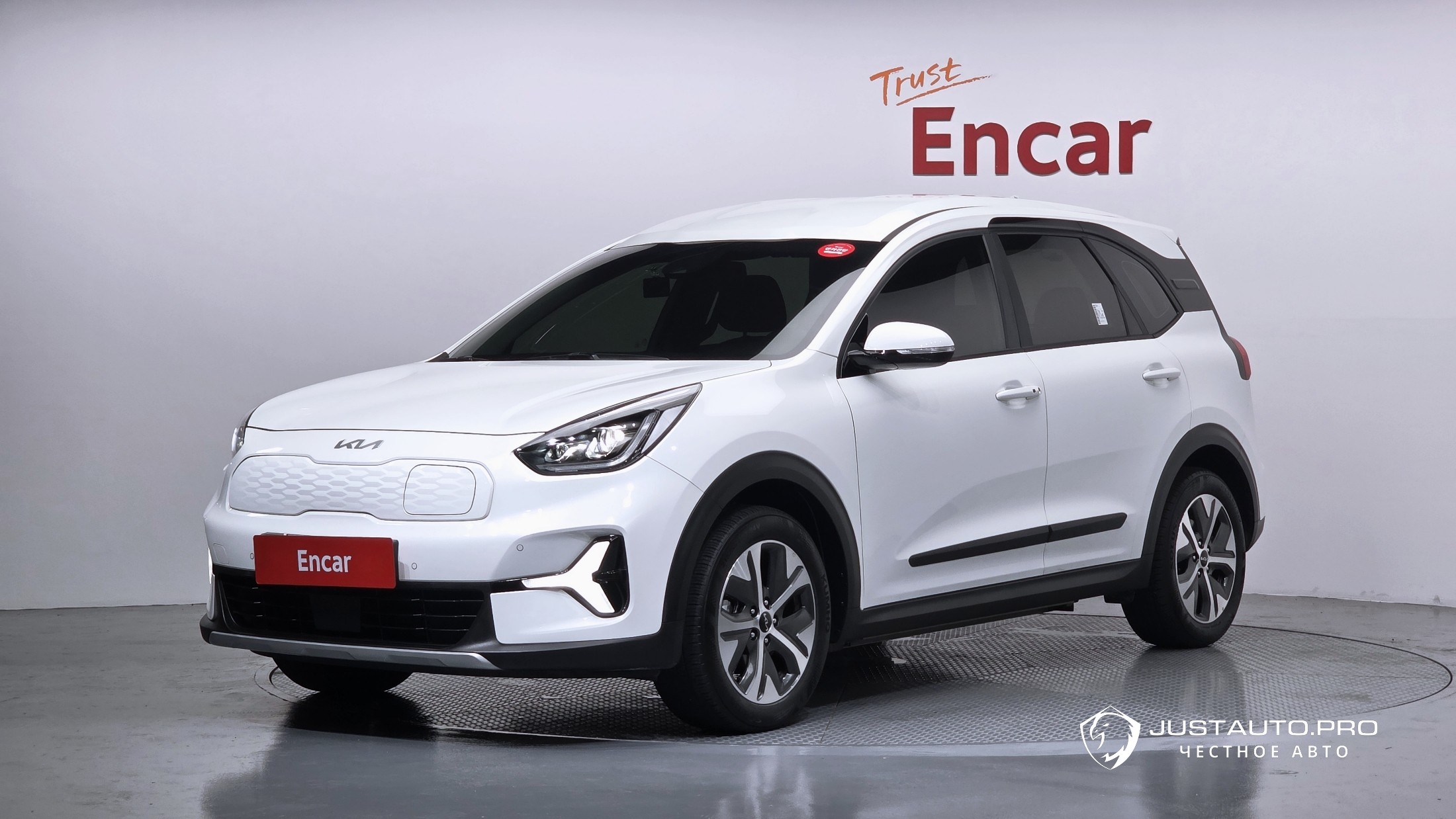 Автомобиль Kia Niro