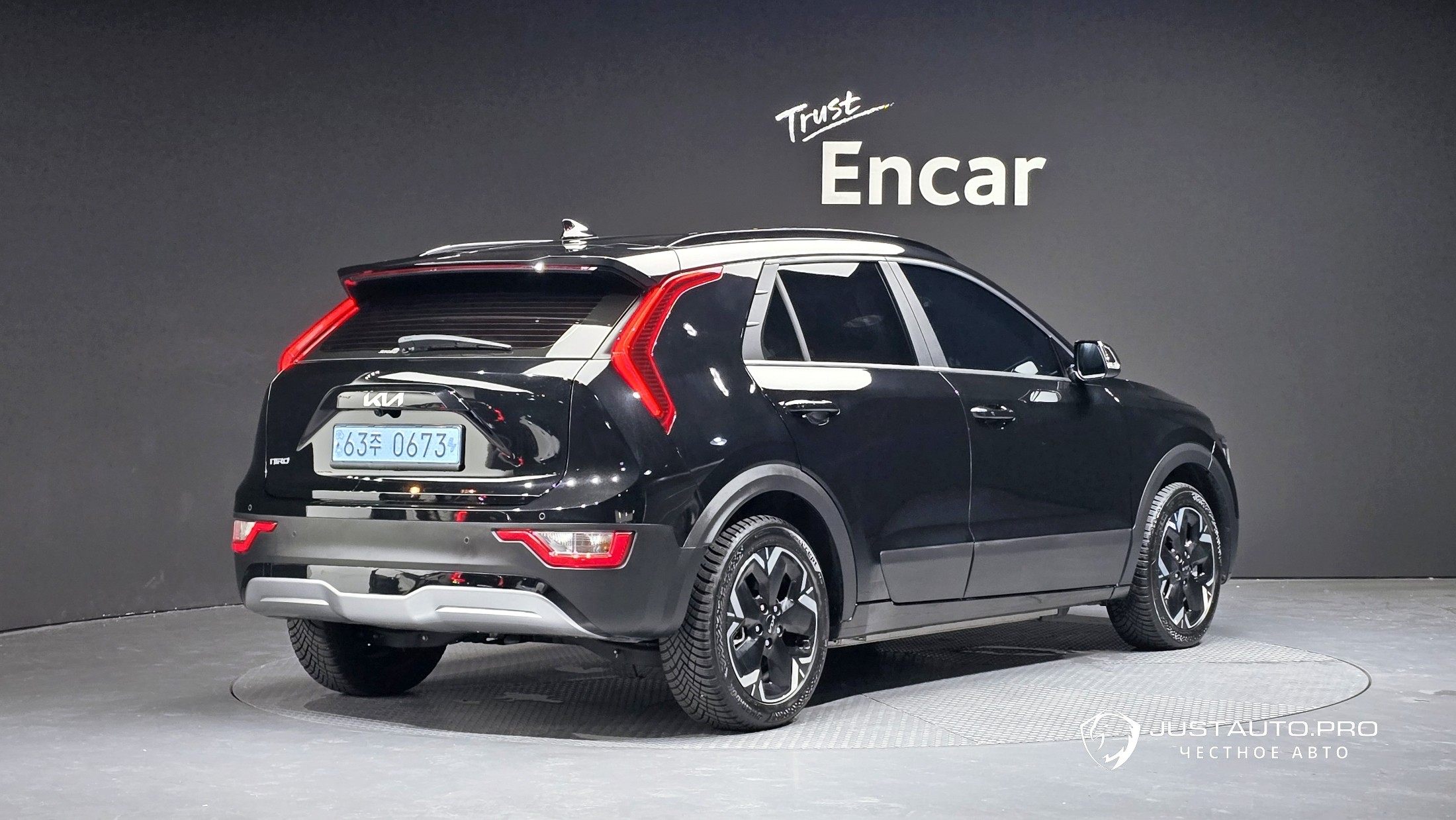 Автомобиль Kia Niro