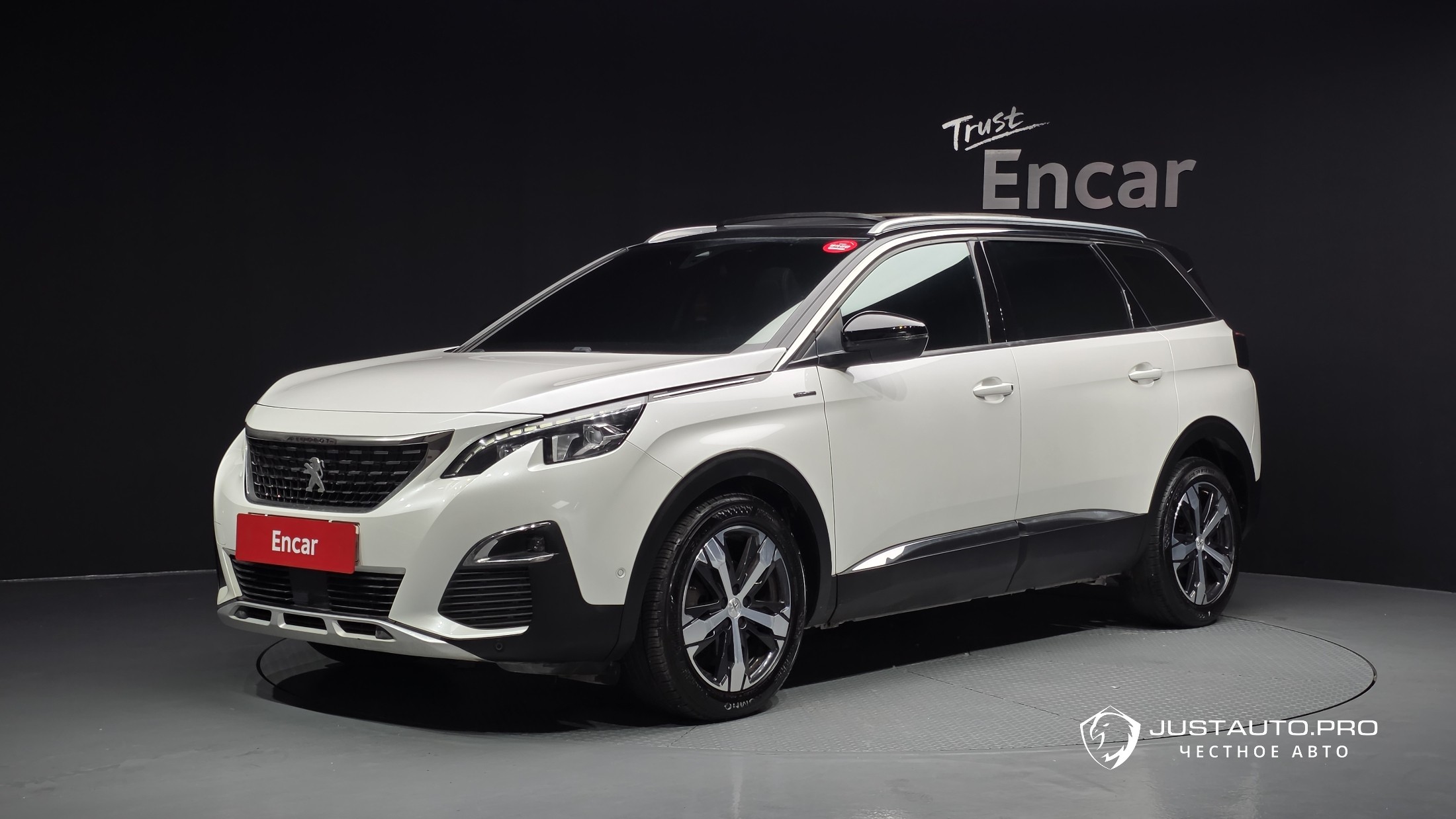 Автомобиль Peugeot 5008