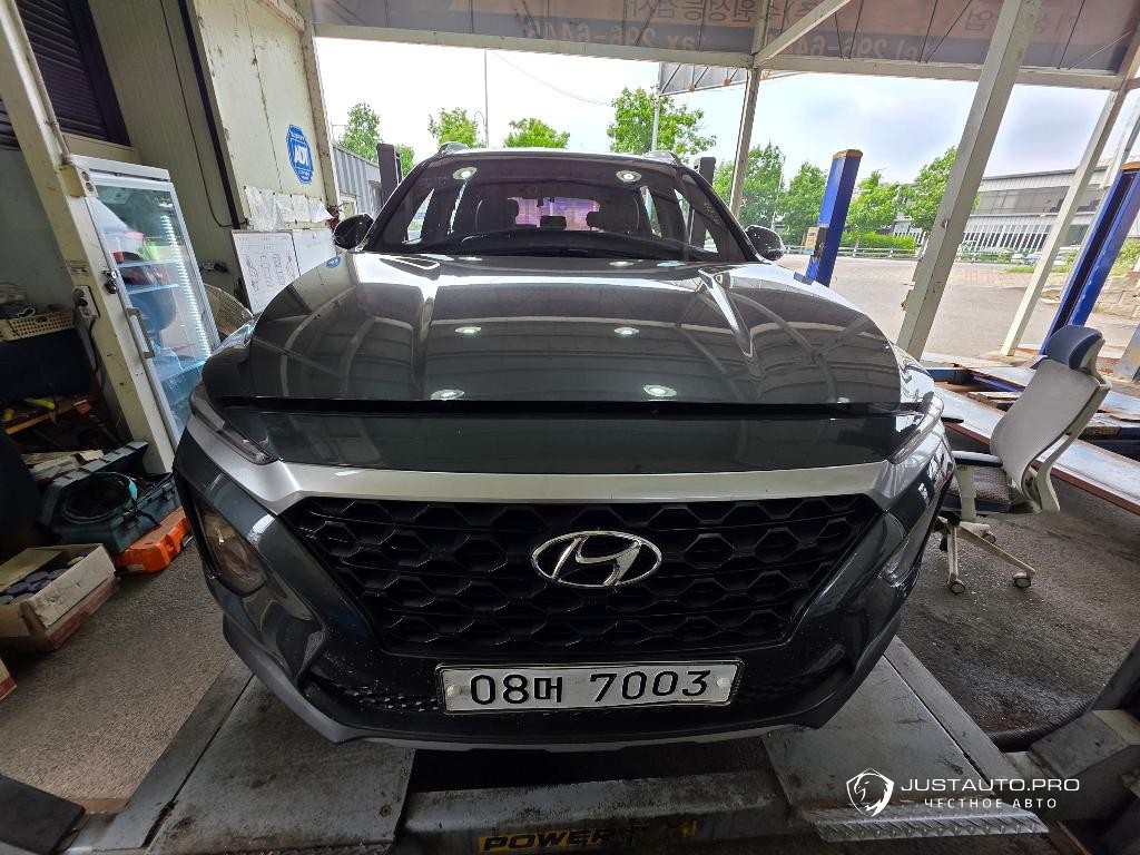 Автомобиль Hyundai Santafe