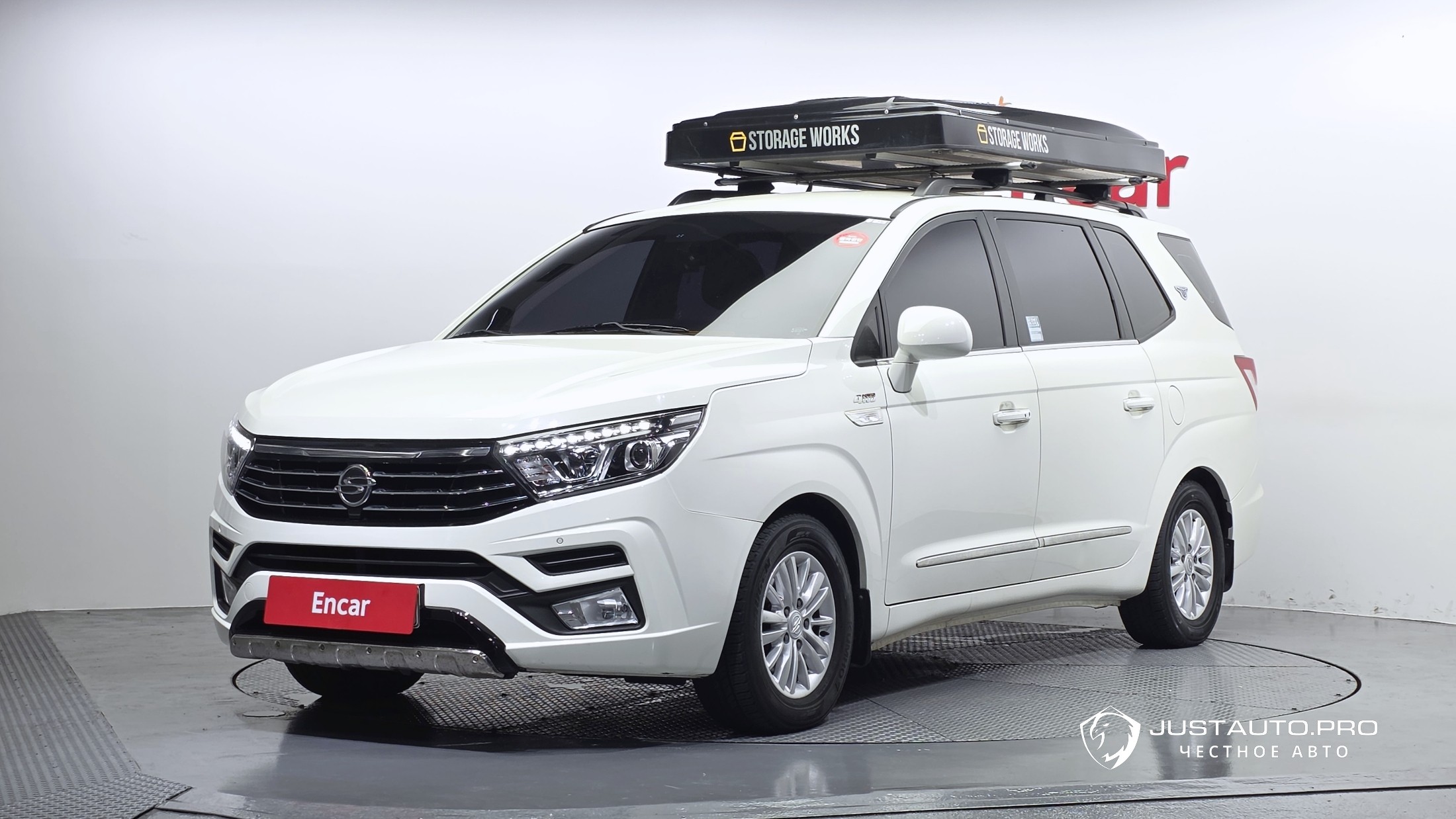 Автомобиль KG_Mobility_Ssangyong KORANDO