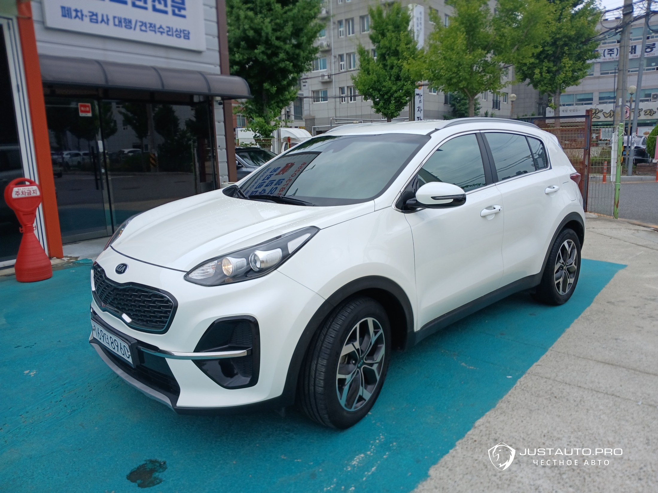 Автомобиль Kia Sportage