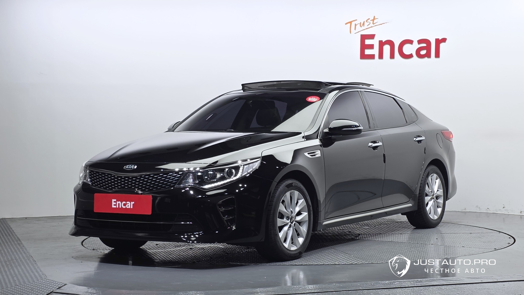 Автомобиль Kia K5