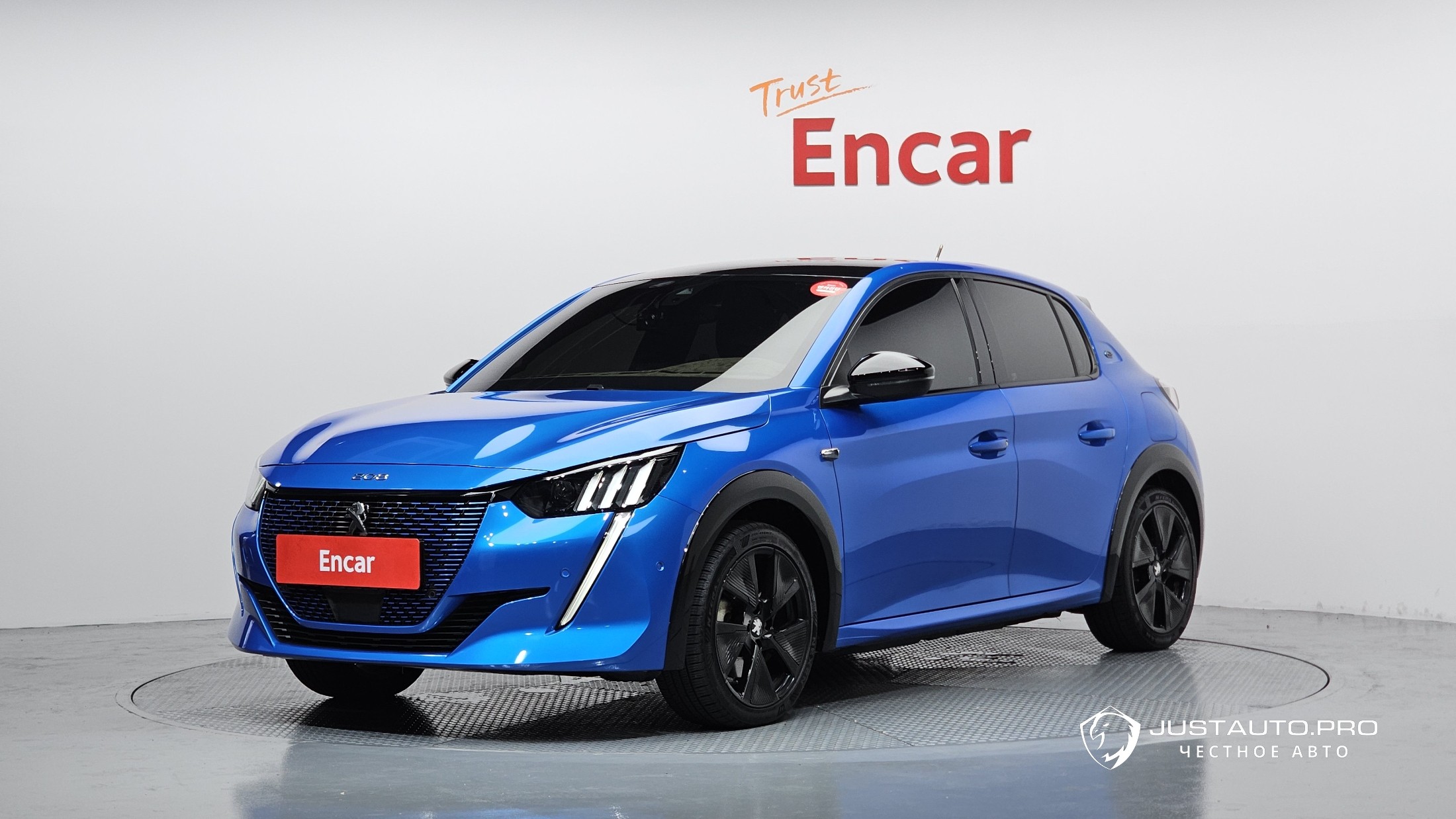 Автомобиль Peugeot 208