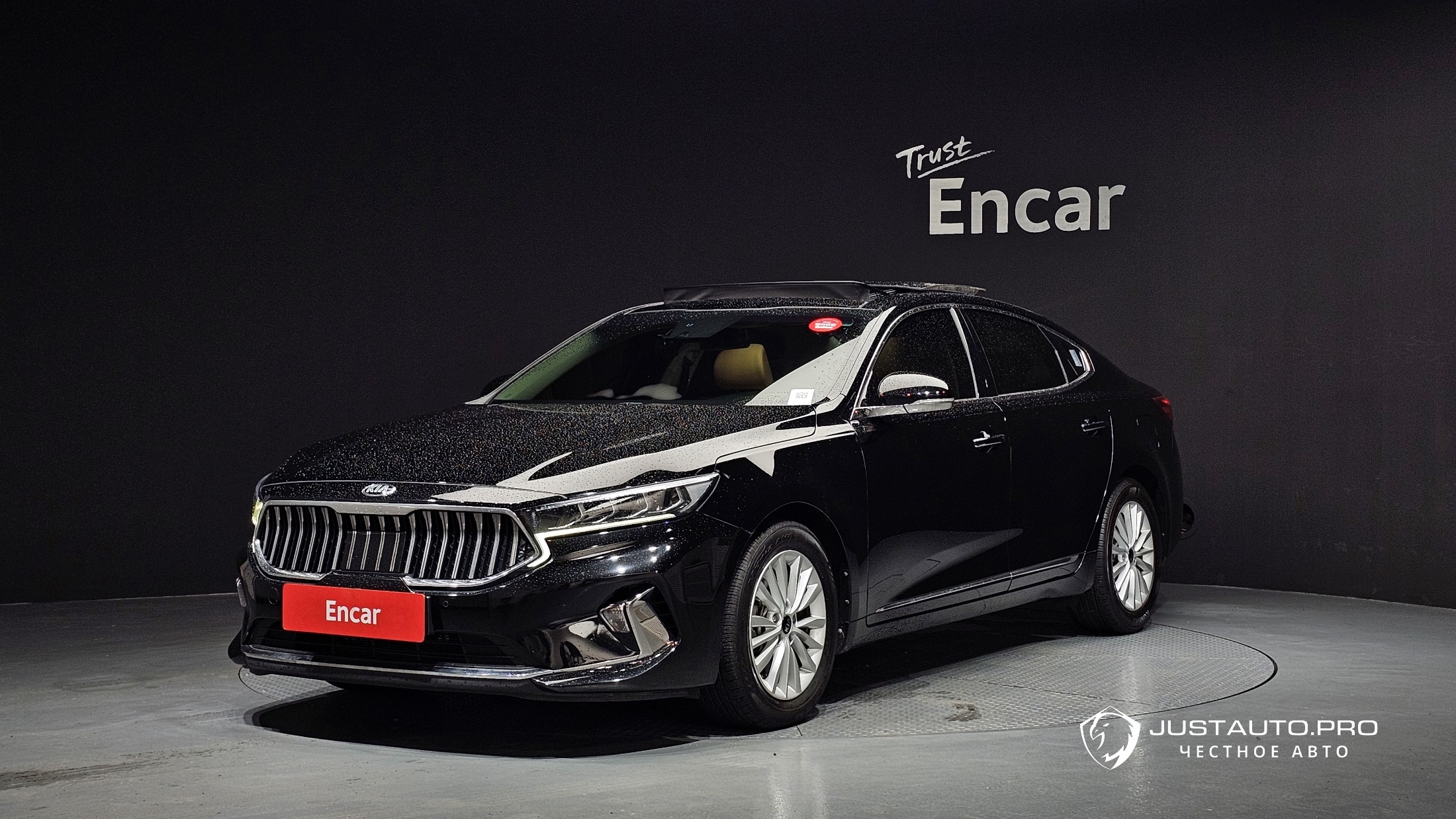 Автомобиль Kia K7