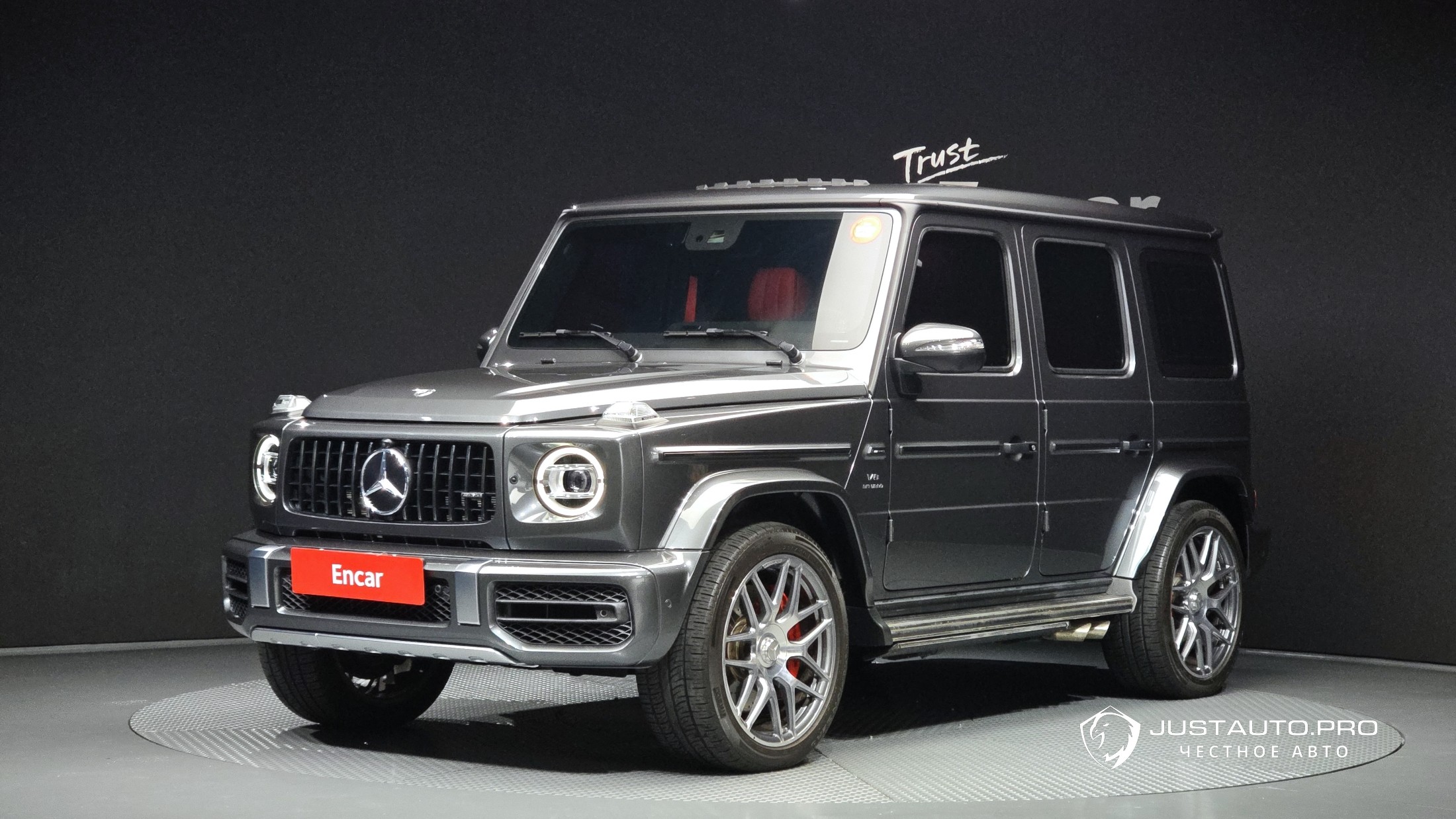 Автомобиль Mercedes-Benz G-Class