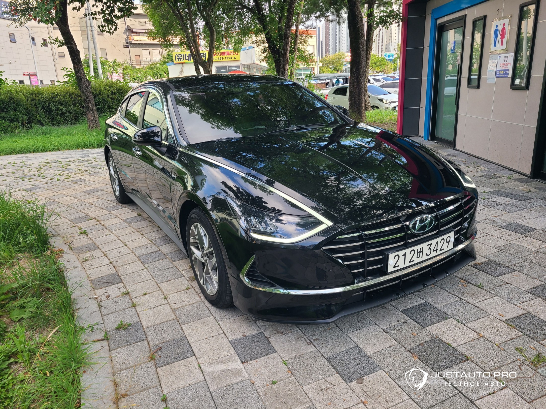 Автомобиль Hyundai Sonata