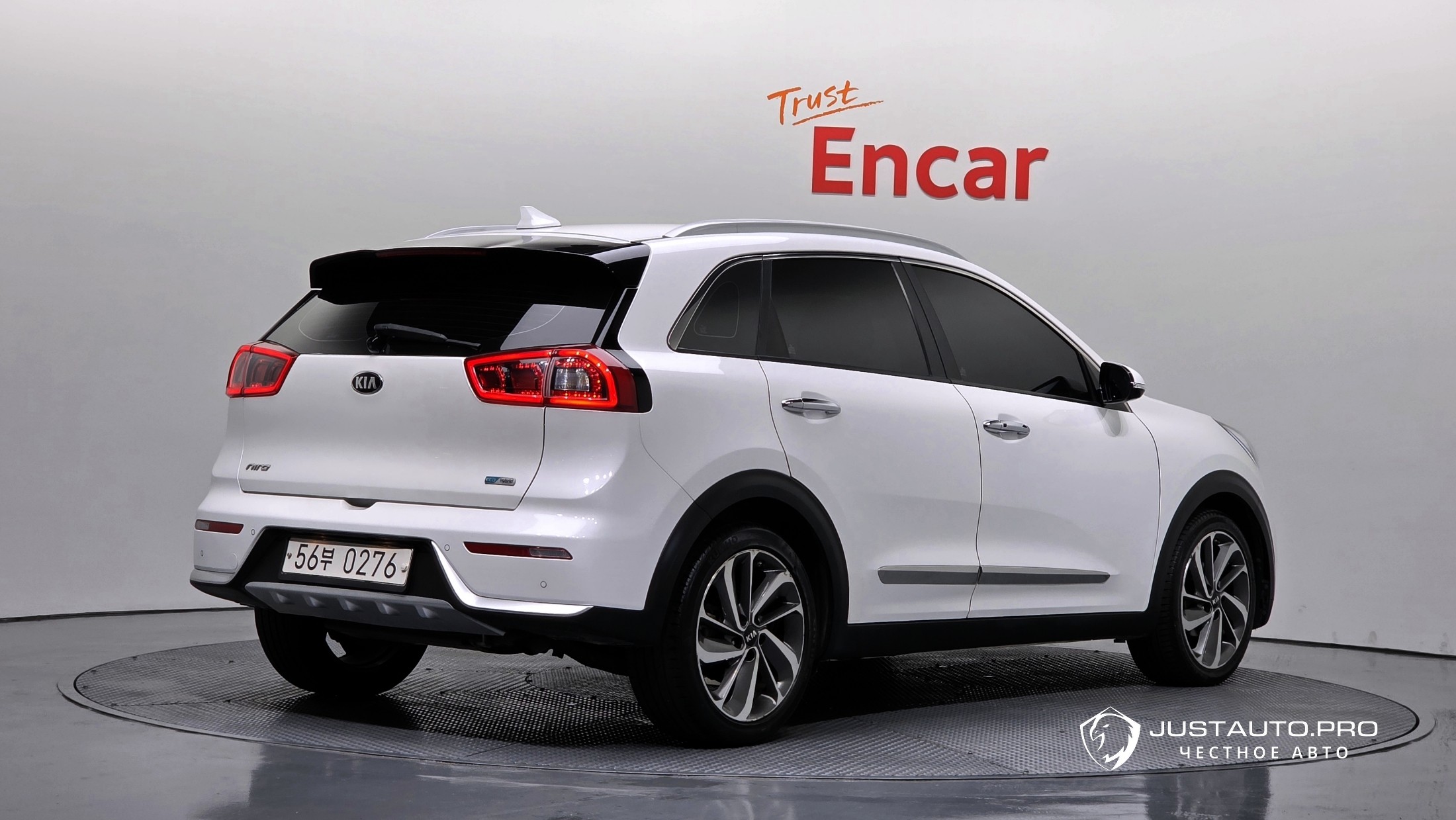 Автомобиль Kia Niro