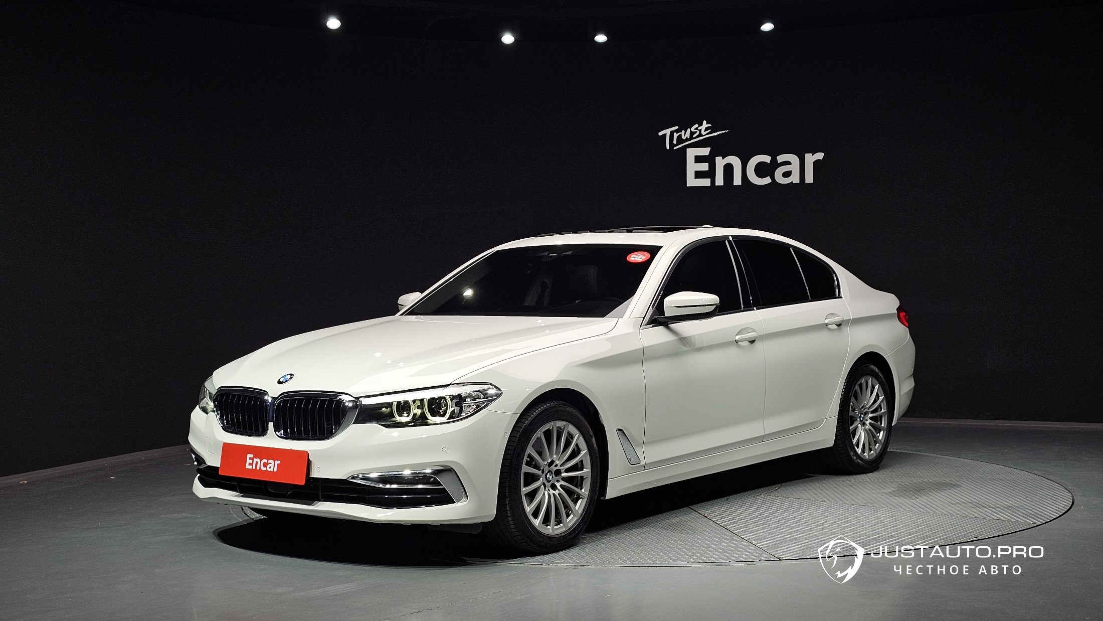 Автомобиль BMW 5-Series