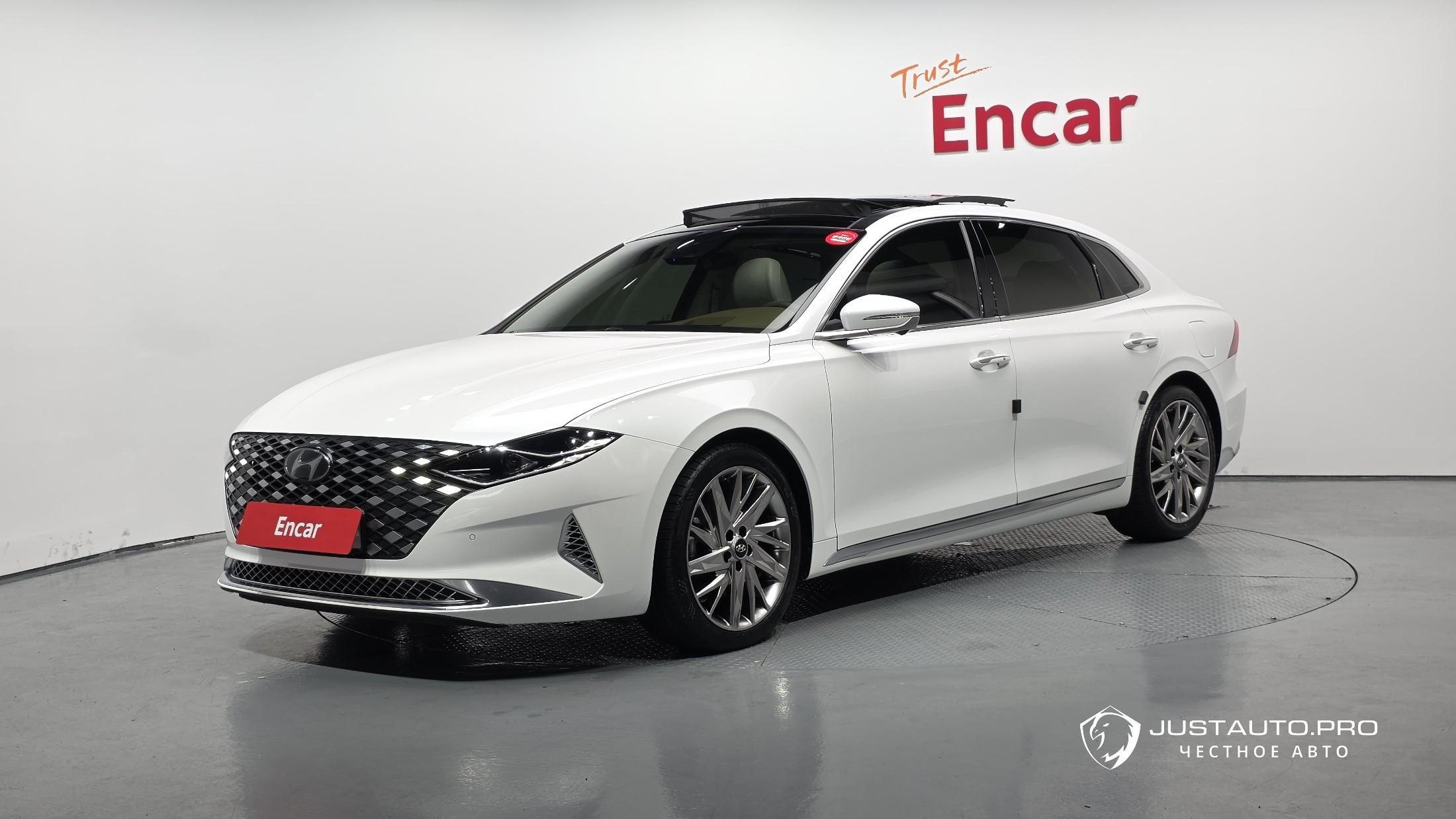 Автомобиль Hyundai Grandeur