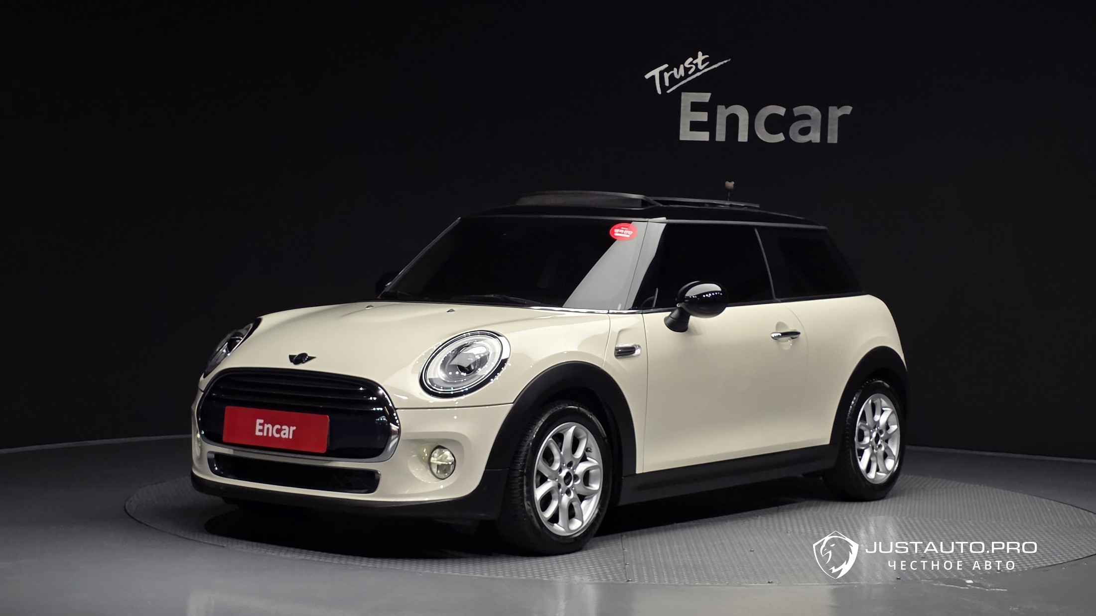 Автомобиль Mini Cooper