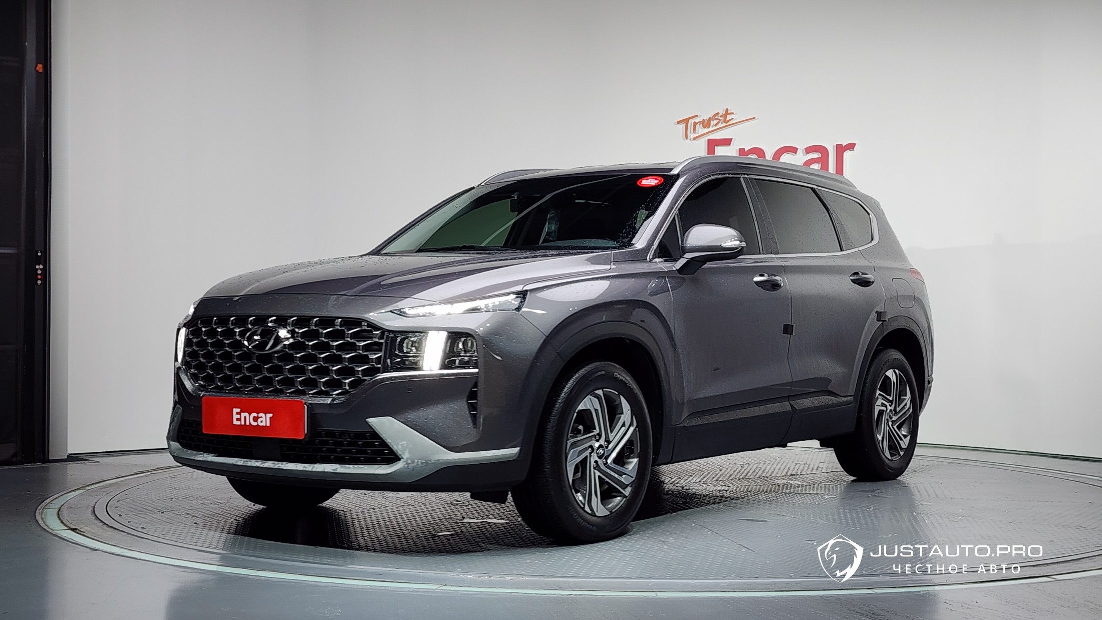 Автомобиль Hyundai Santafe