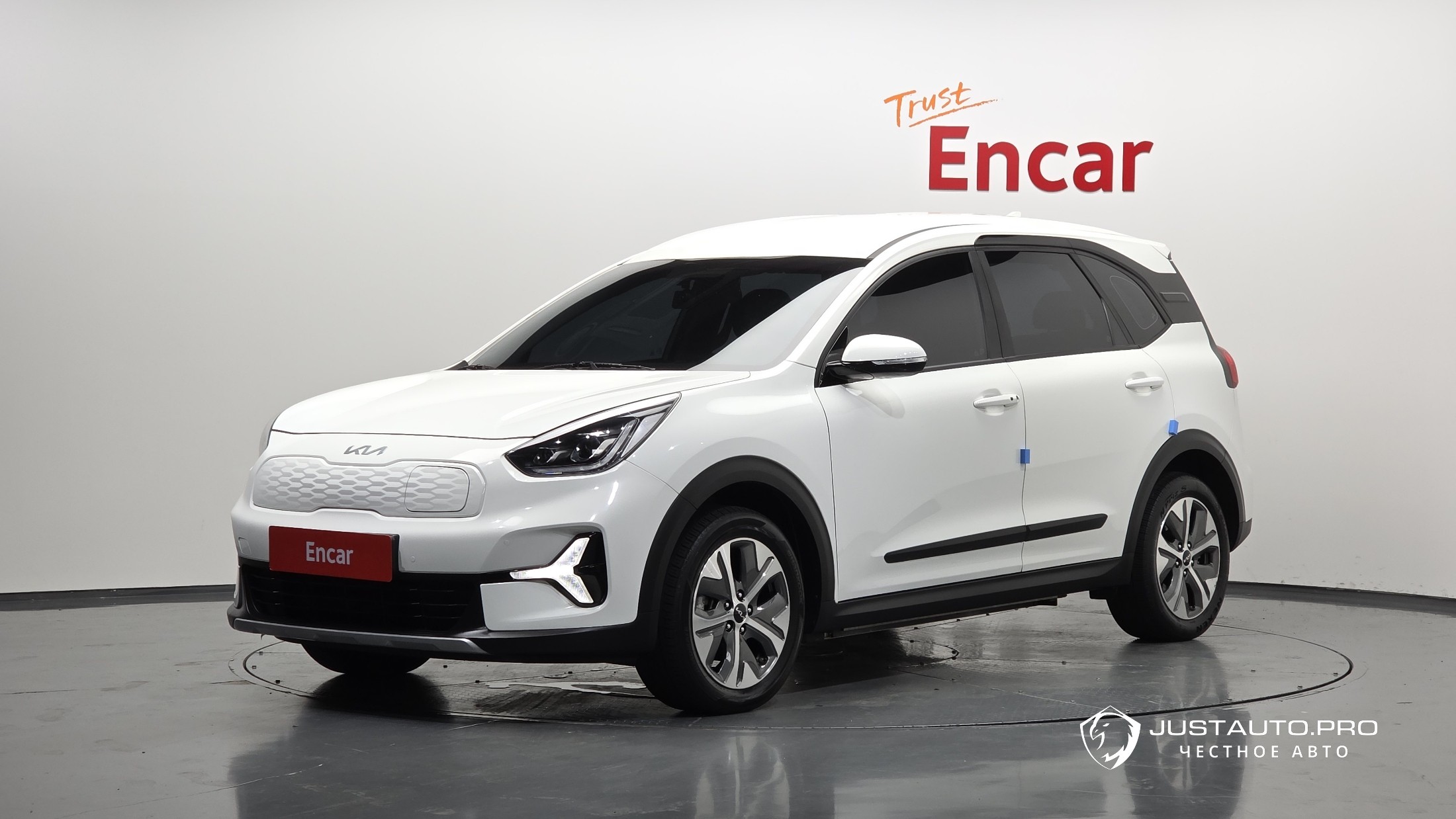 Автомобиль Kia Niro