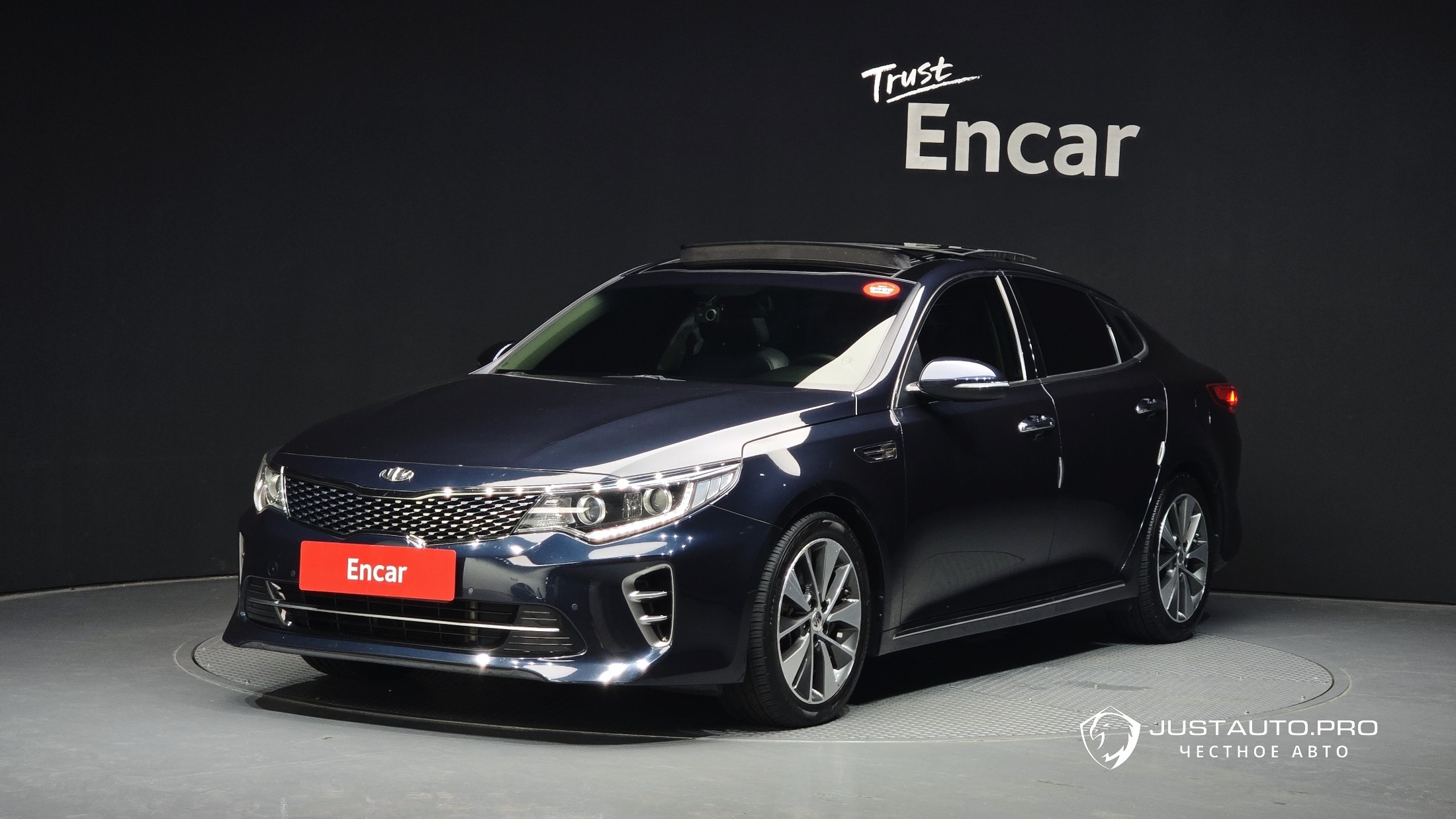 Автомобиль Kia K5